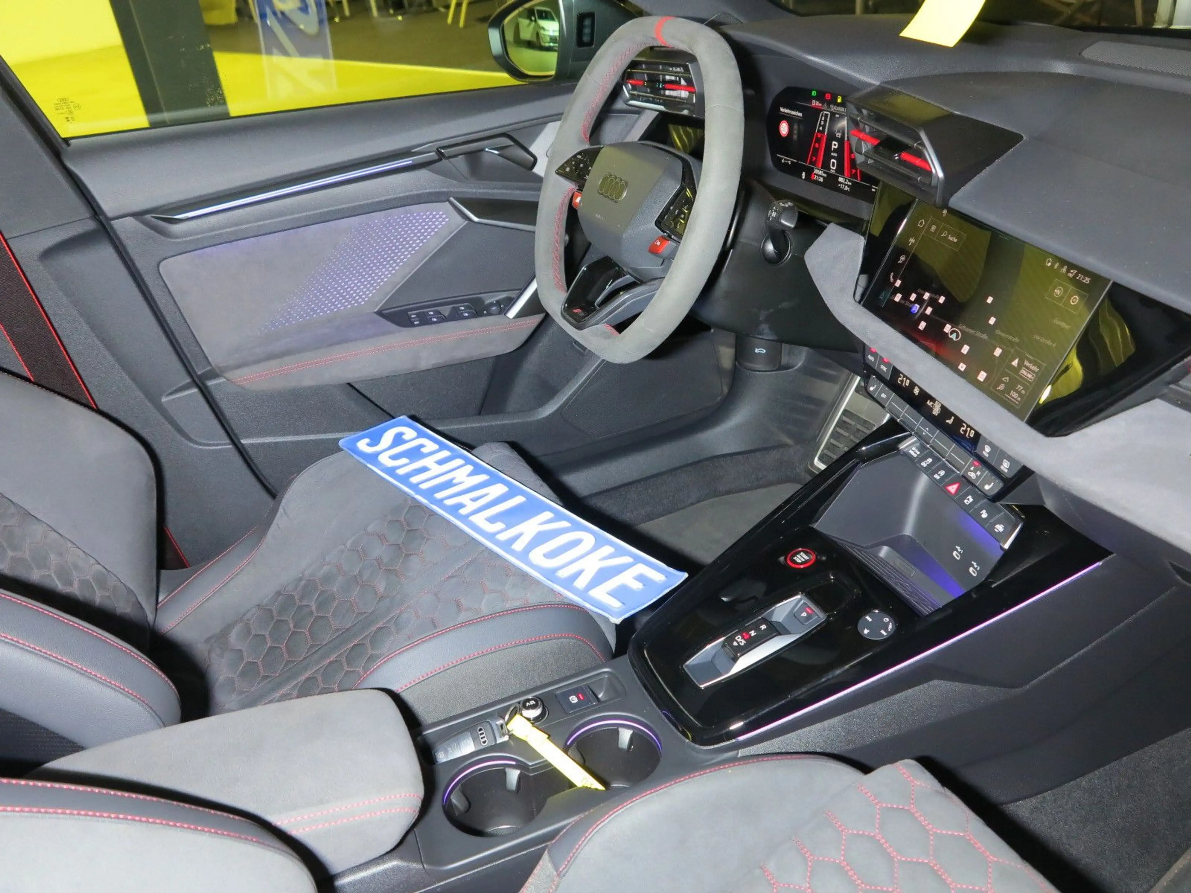 Audi RS3 TFSI 2.5 Sportback quattro S tronic eSAD Nav — photo 4