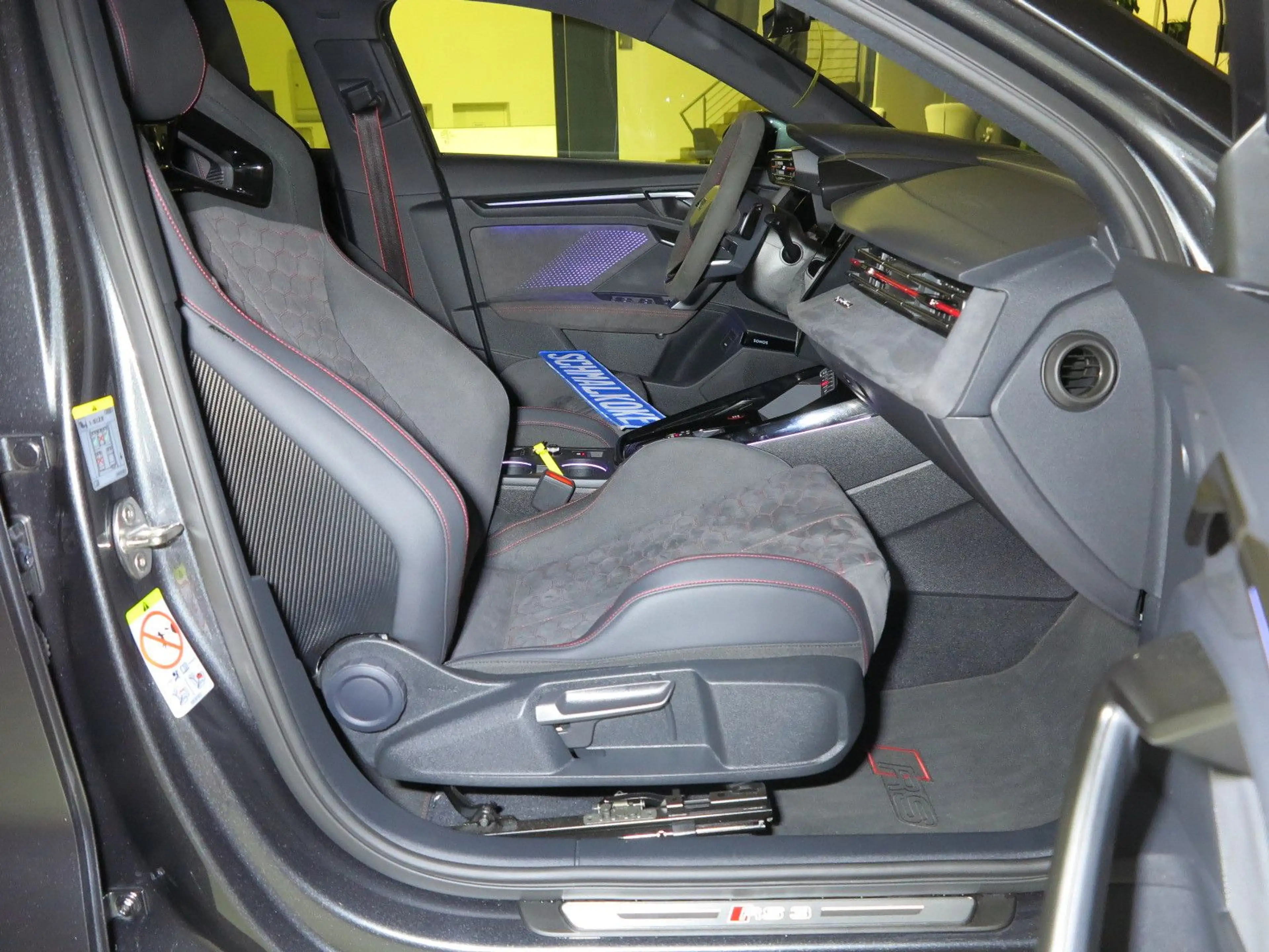 Audi RS3 TFSI 2.5 Sportback quattro S tronic eSAD Nav — photo 11
