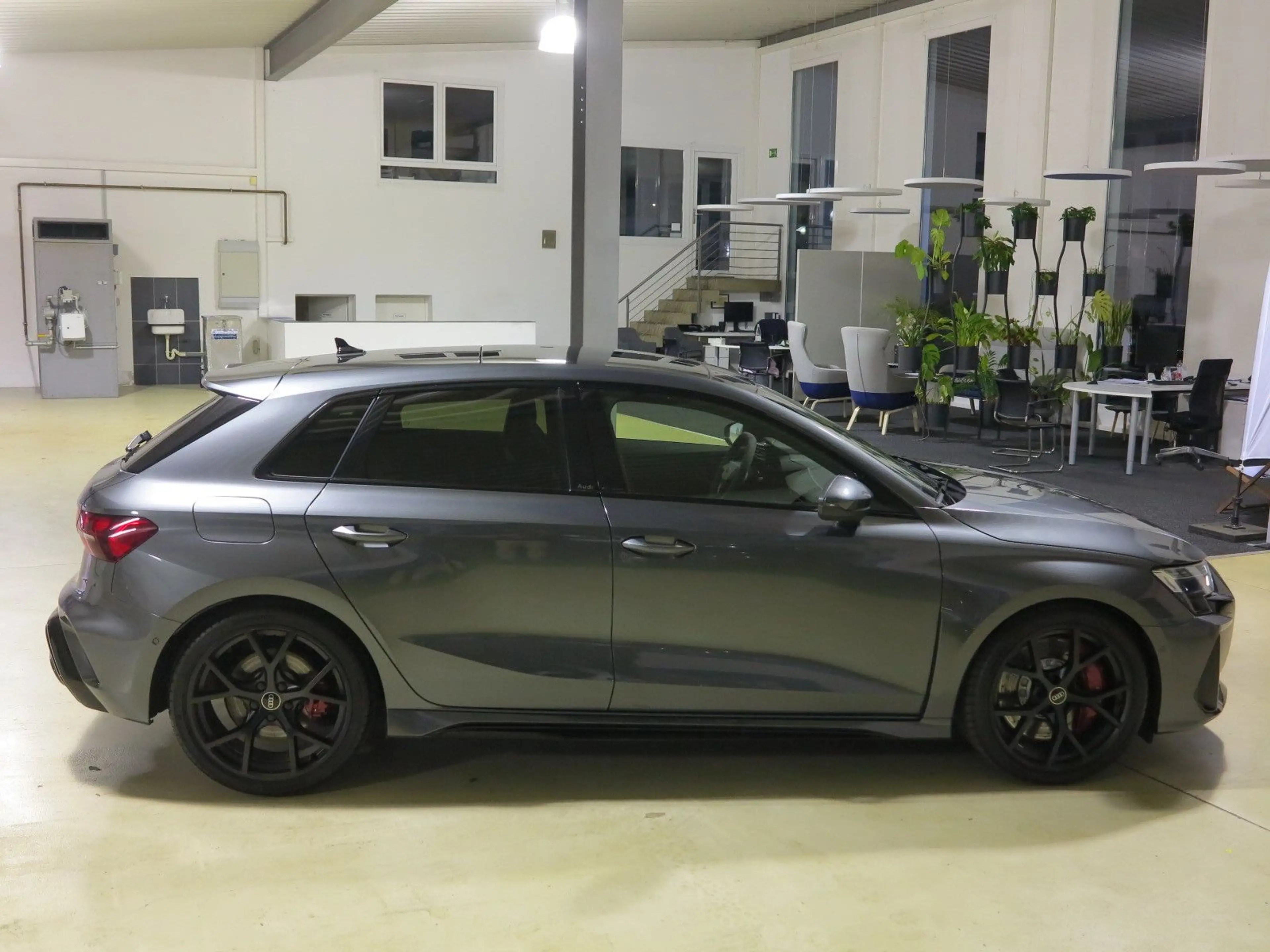 Audi RS3 TFSI 2.5 Sportback quattro S tronic eSAD Nav — photo 13