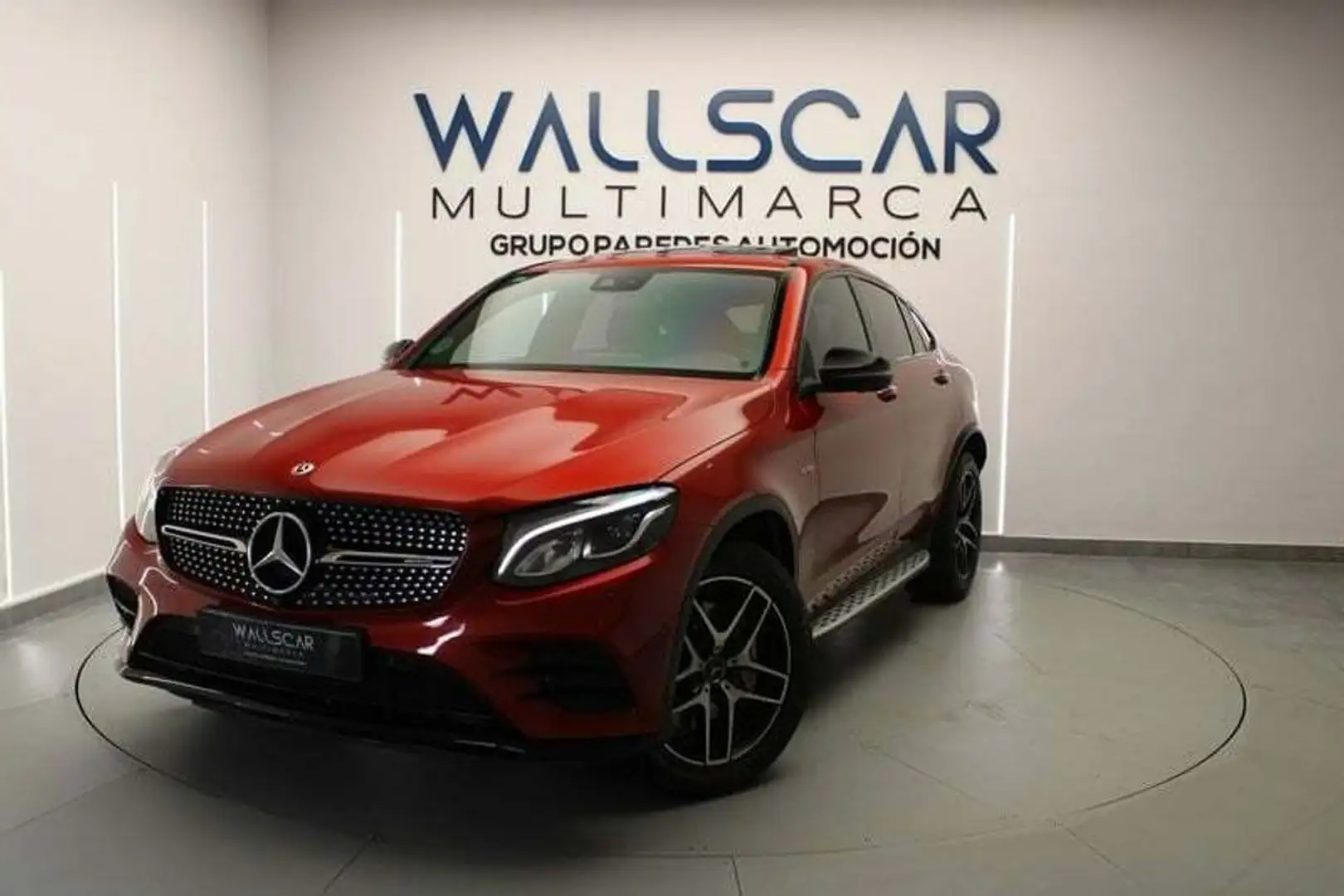 Mercedes-Benz GLC 43 AMG 4Matic Aut. Rojo - 2
