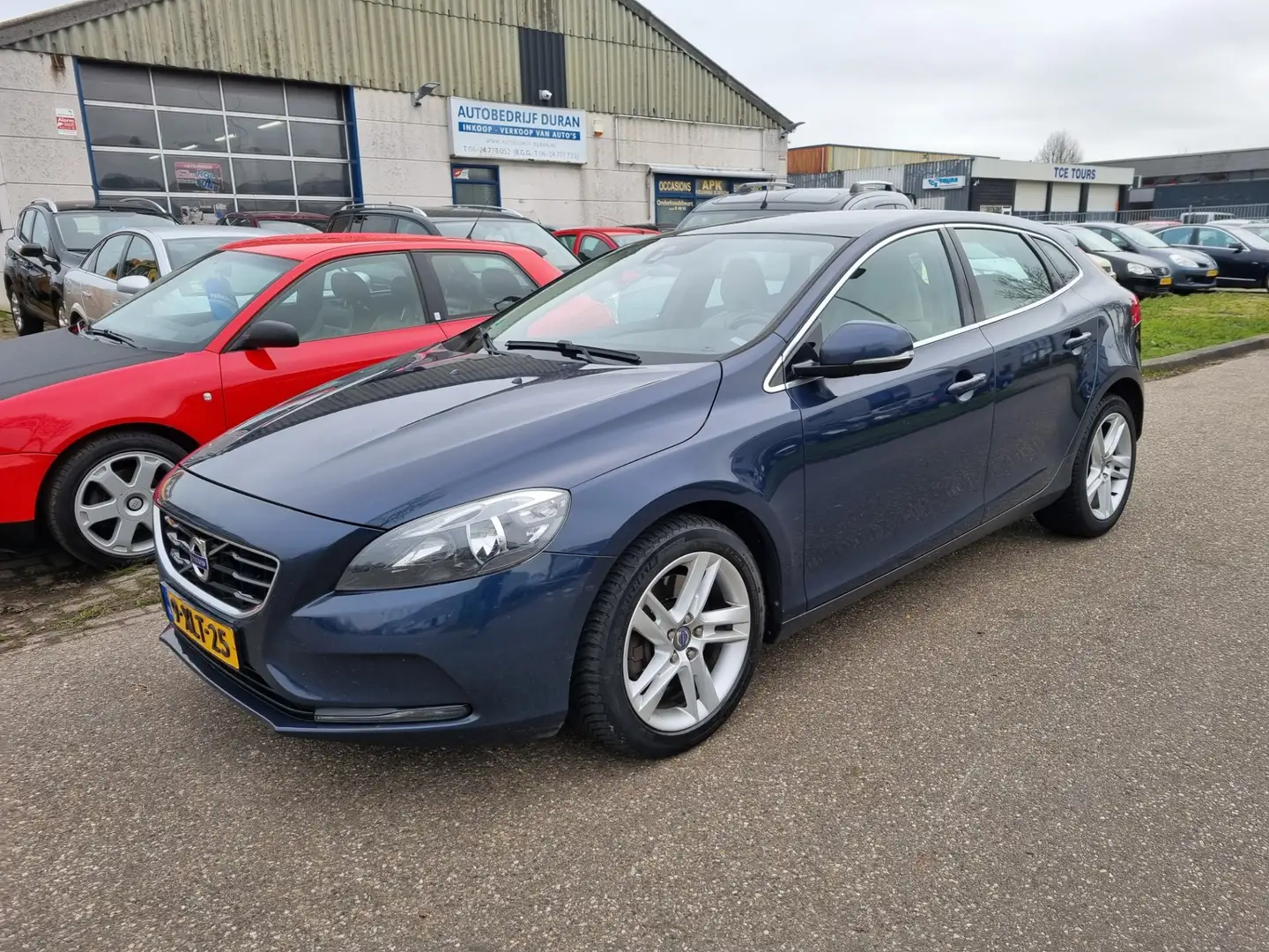 Volvo V40 2.0 D4 Summum Business NAV.+ Clima Bj:2014 NAP! Blauw - 1