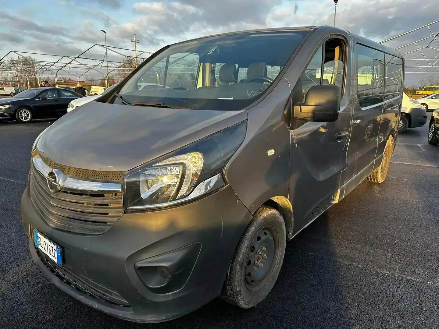 Opel Vivaro 29 L2H1 M1 9 posti 1.6d 120CV S&S E6C - GL216ZC Stříbrná - 2