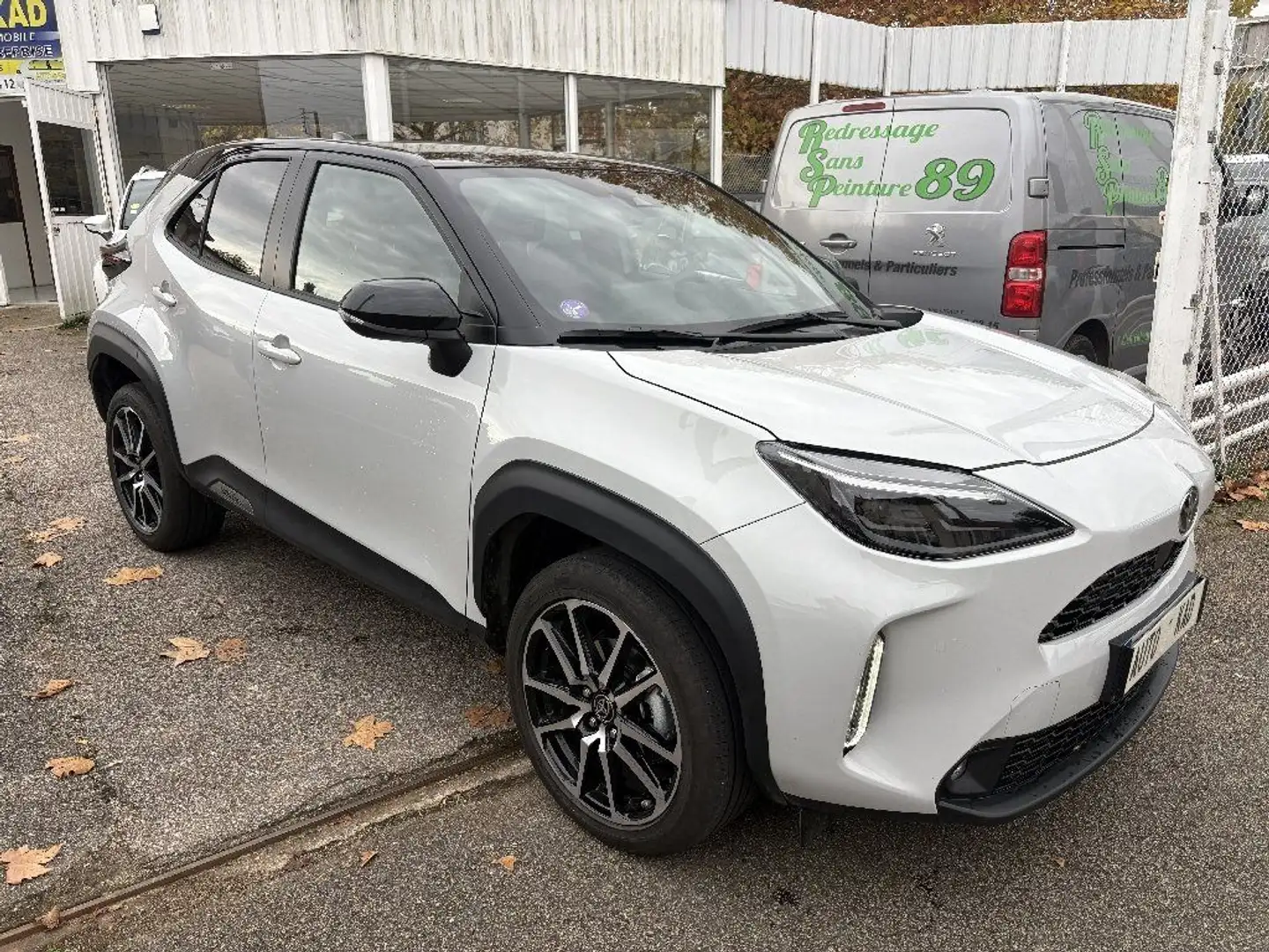 Toyota Yaris Cross HYBRIDE MY22 Hybride 116h 2WD GR SPORT Blanco - 1