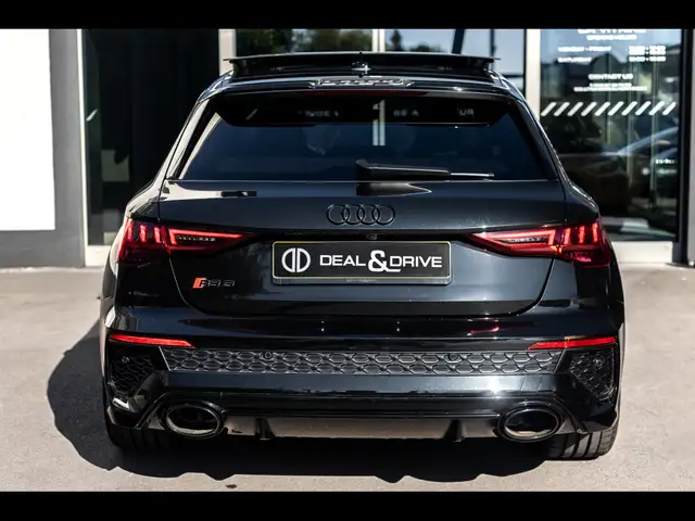 Audi RS3 view 4