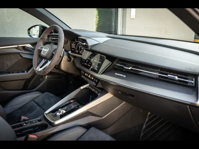 Audi RS3 view 15