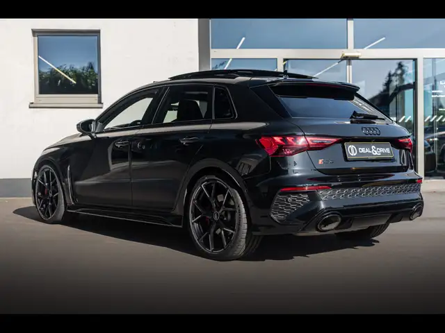 Audi RS3 view 3
