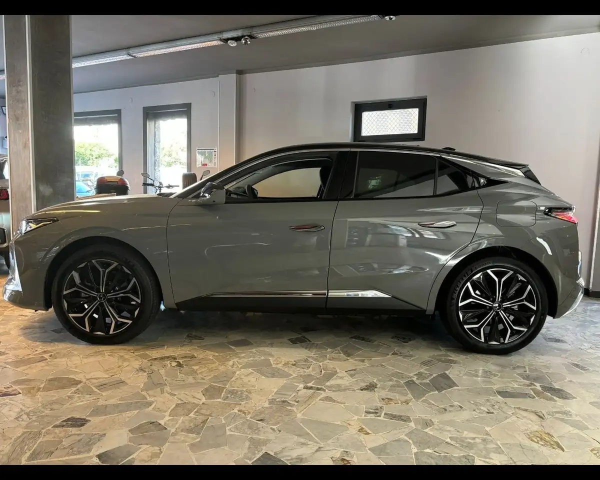 DS Automobiles DS 4 2024