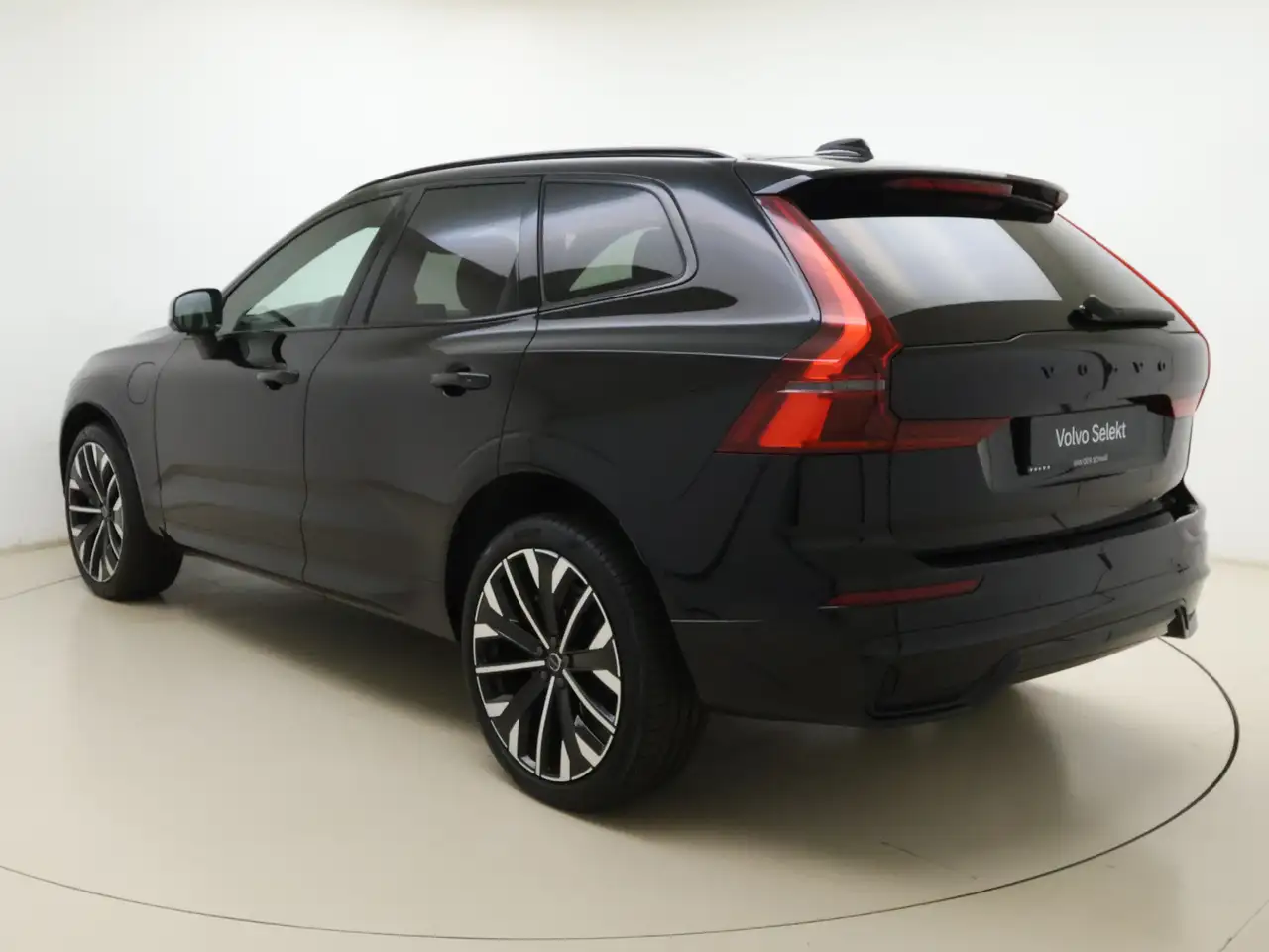 Volvo XC60 2026 — фото 10