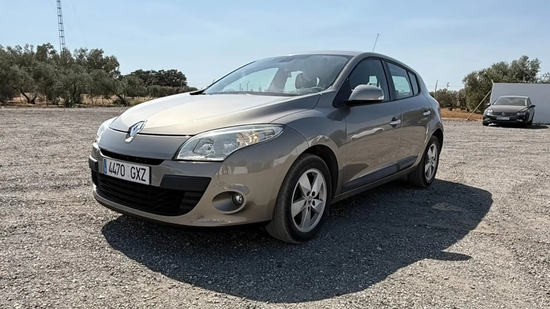 Renault Megane 1.6 Dynamique 110 Gris - 1