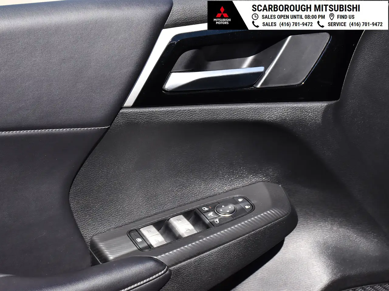 Mitsubishi Outlander снимка Mitsubishi Outlander