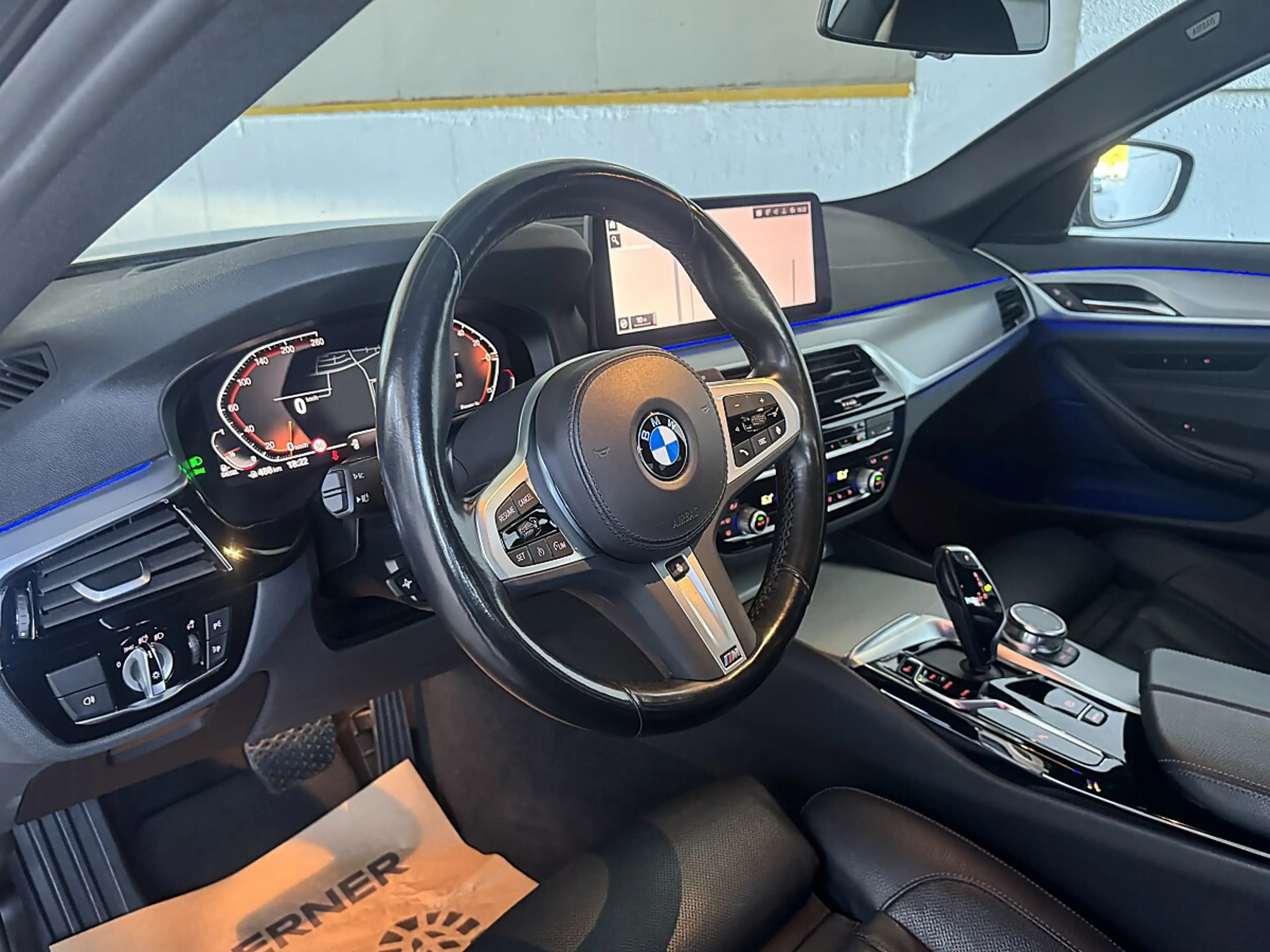 BMW 530 d xDrive / HEAD-UP / VIRTUAL COCKPIT / AMBIENTE... — photo 15