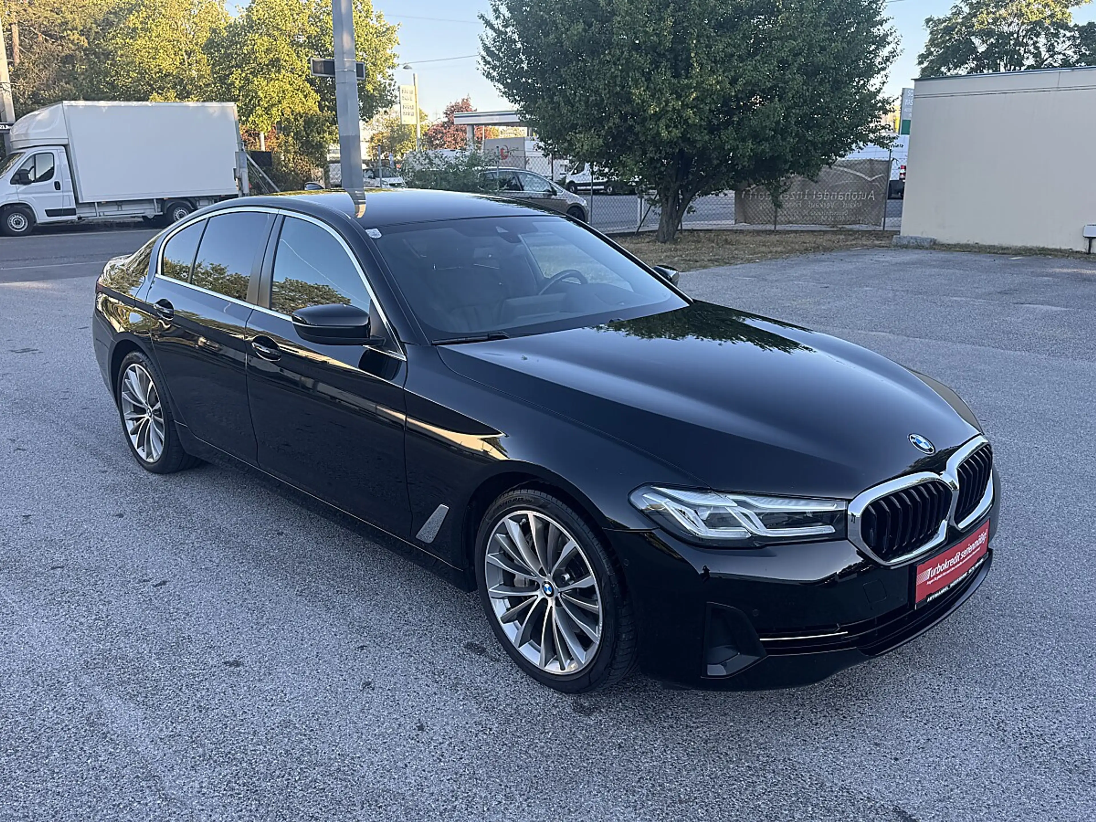 BMW 530 d xDrive / HEAD-UP / VIRTUAL COCKPIT / AMBIENTE... — photo 9