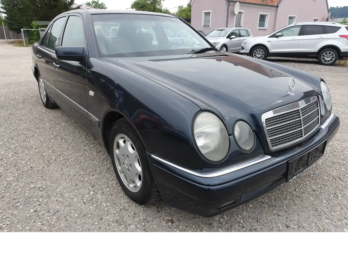 Mercedes-Benz E 230 E -Klasse Lim.Klima eGHSD 8xAlu rostfrei Zwart - 1