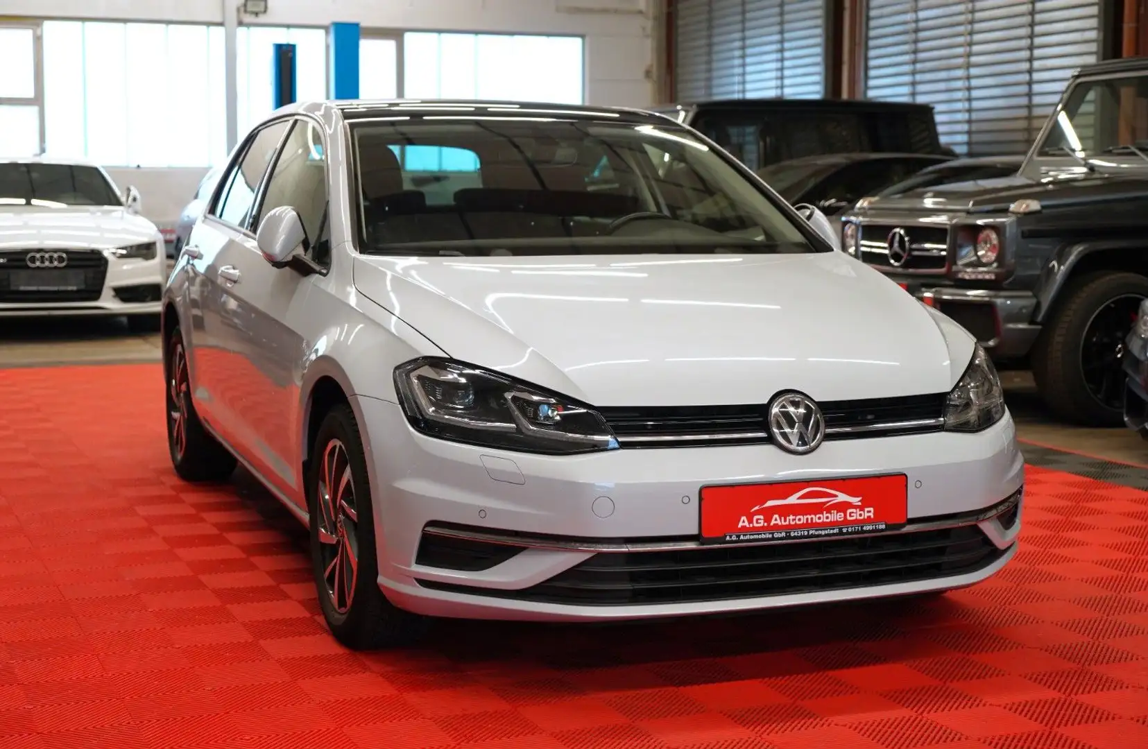 Volkswagen Golf 7 1.0 TSI Lim. Sound Edition LED*Pano*Acc* Silber - 2