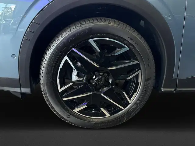 Peugeot 3008 view 9