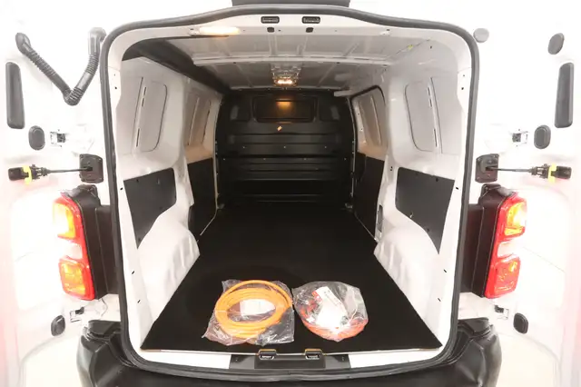 Toyota Proace view 3