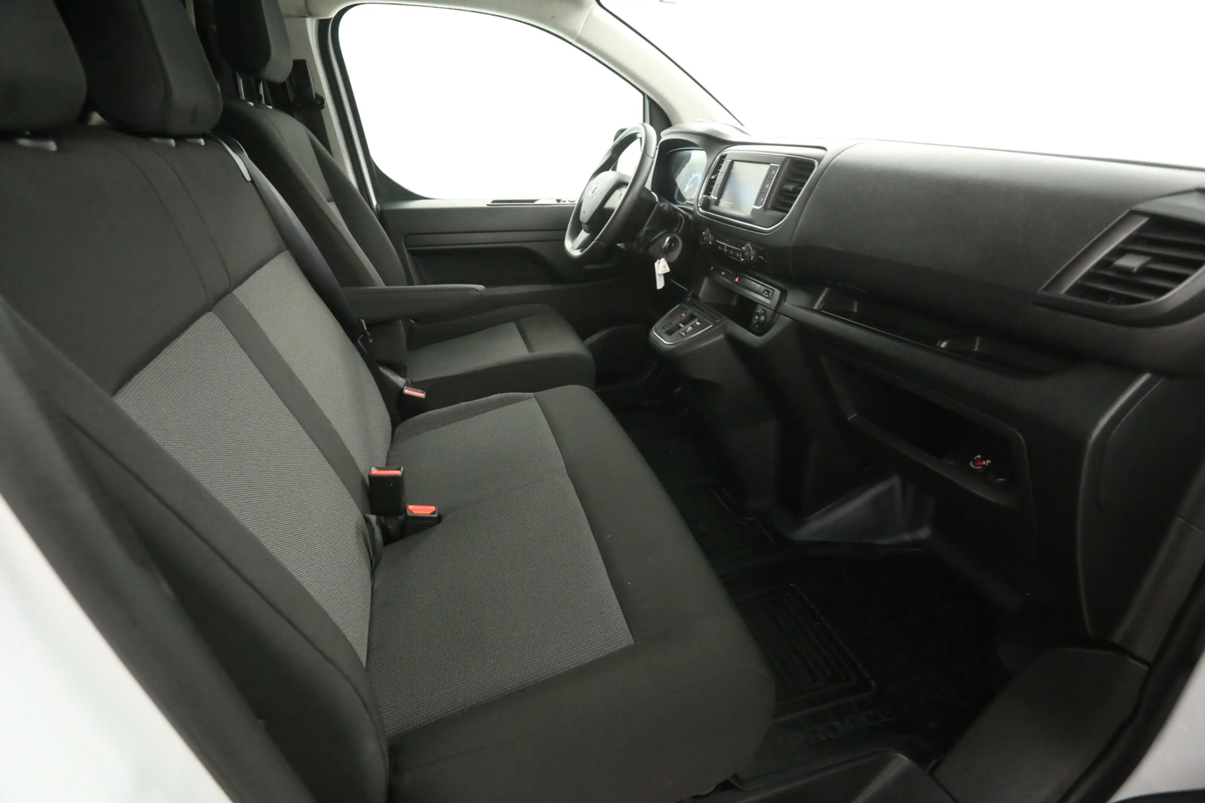 Toyota Proace Electric Worker 75 kWh L2H1 Long Range | Snelladen — photo 22