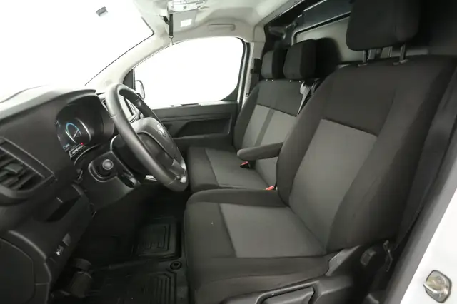 Toyota Proace view 11