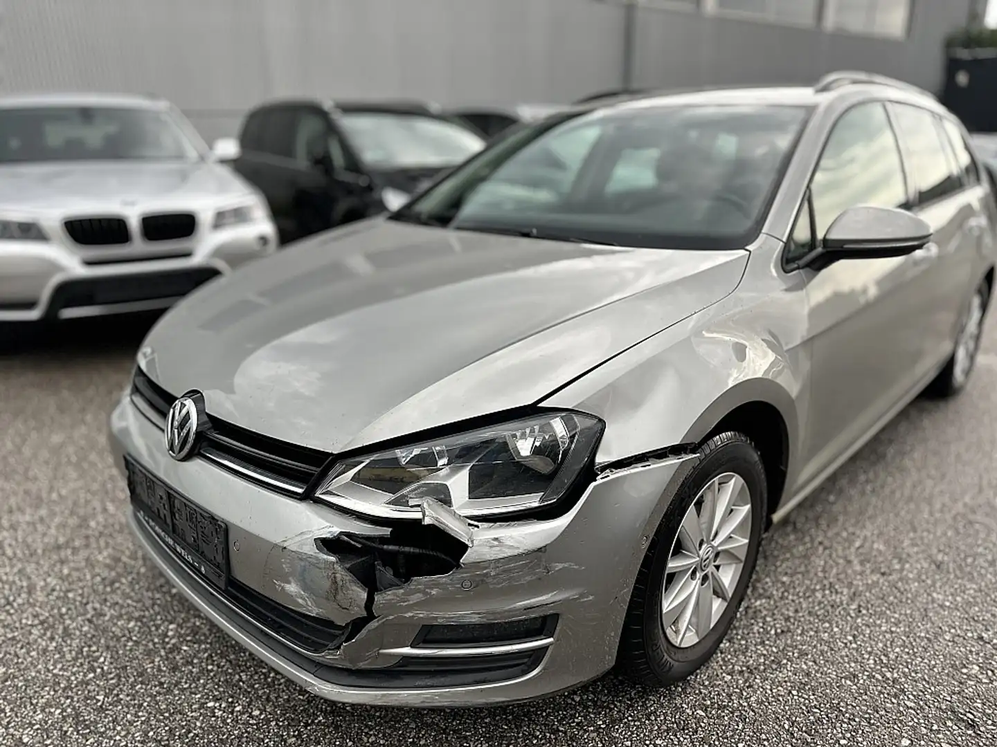 Volkswagen Golf Variant Comfortline BMT 1,2 TSI Grau - 2