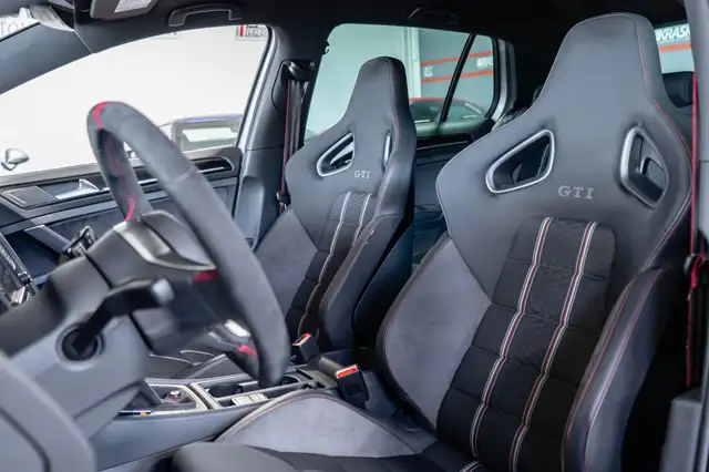 Volkswagen Golf view 15