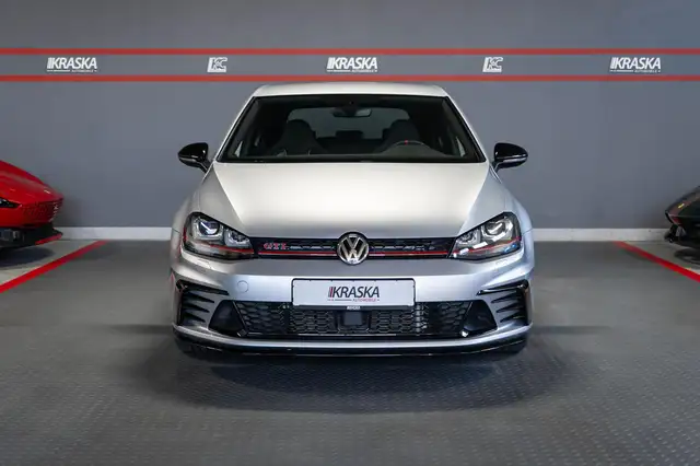 Volkswagen Golf view 5