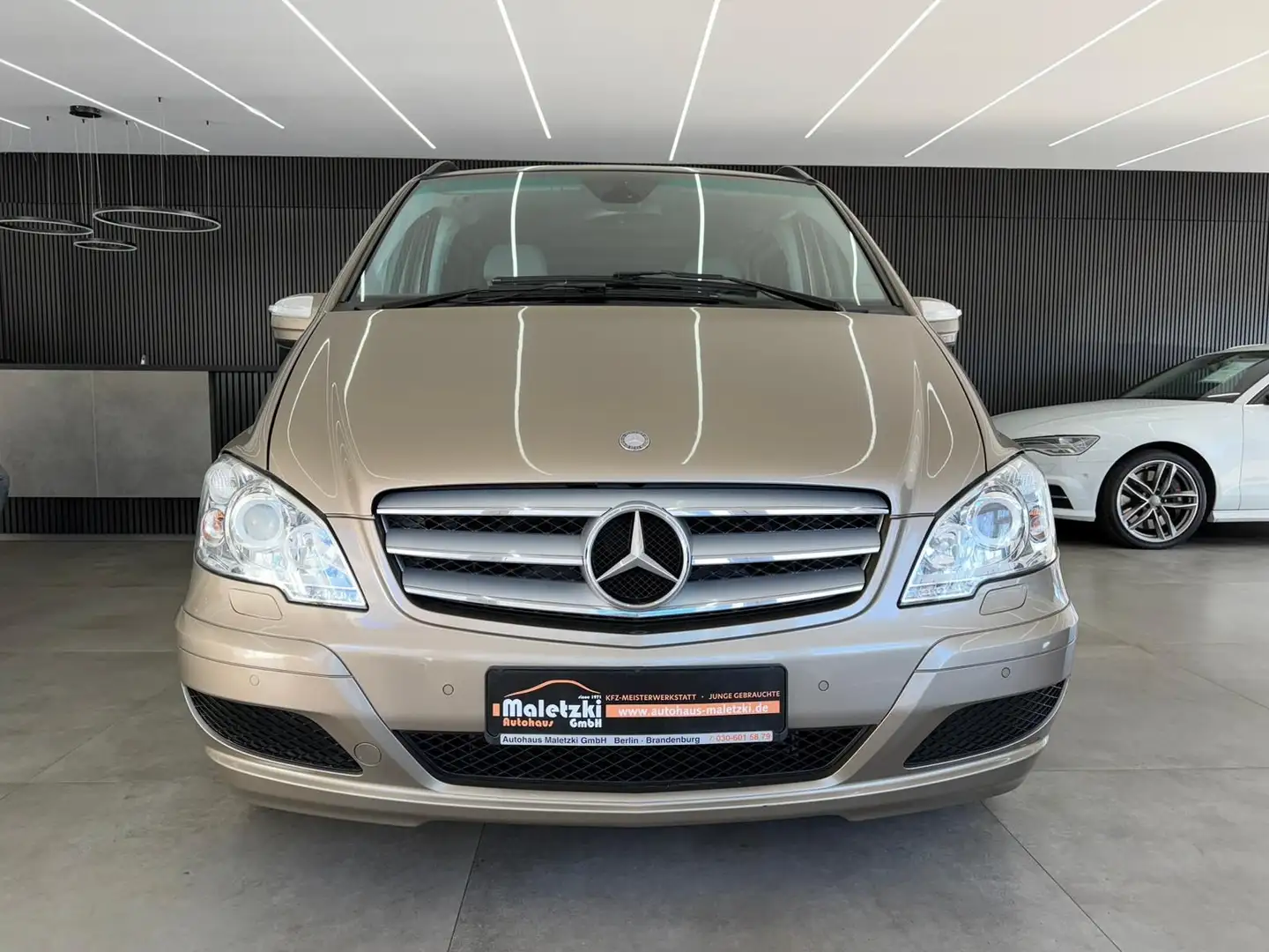 Mercedes-Benz Viano 3.0 CDI Trend Lang*Bi-Xenon*6.Sitze*Navi* Beige - 2