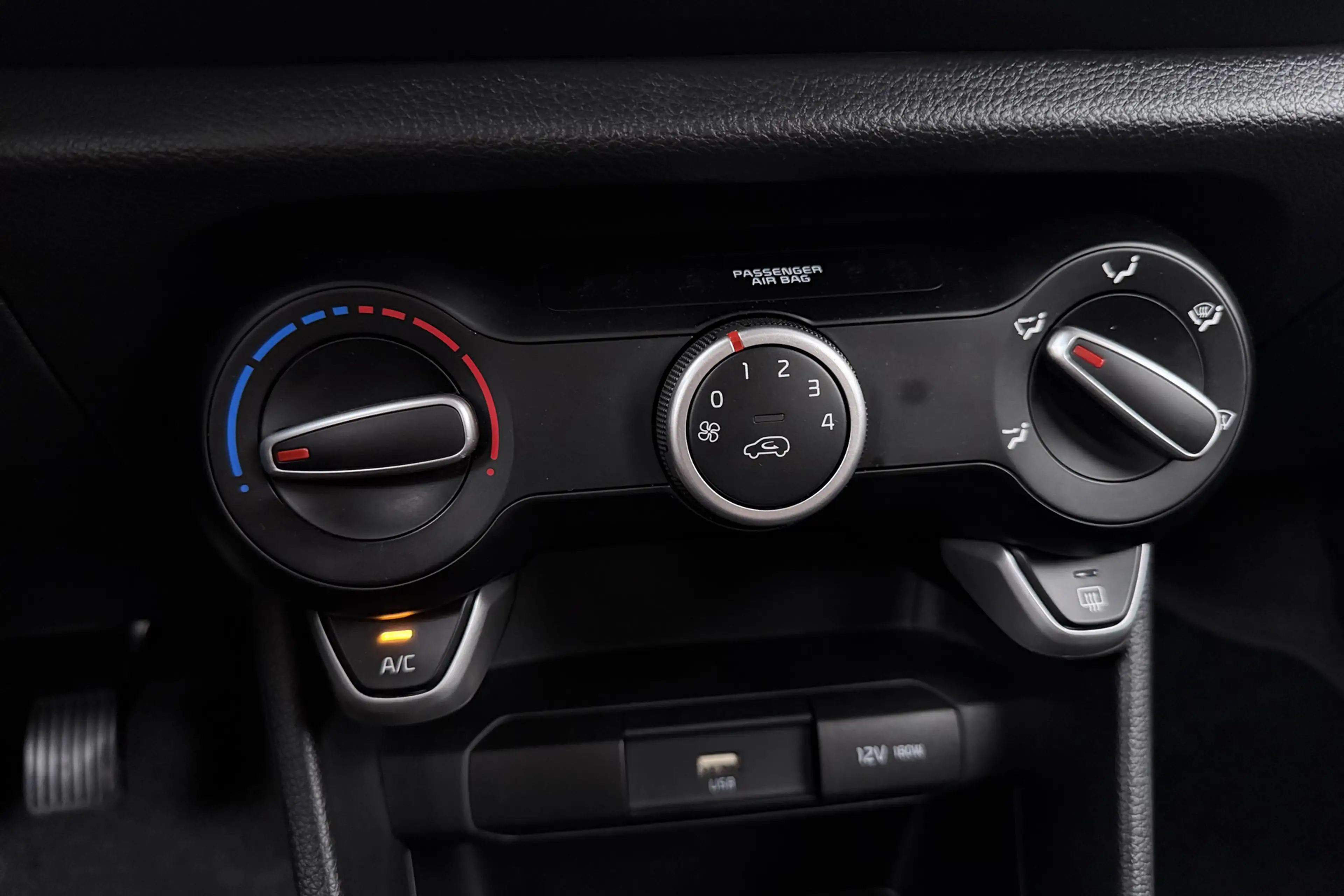 Kia Picanto 1.0 DPi DynamicLine Camera Carplay Cruise — photo 25