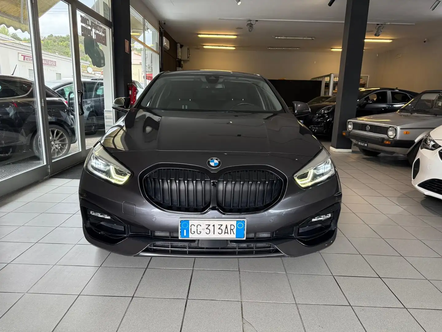 BMW 118 Serie 1 F40 118i Msport 136cv auto Grigio - 1