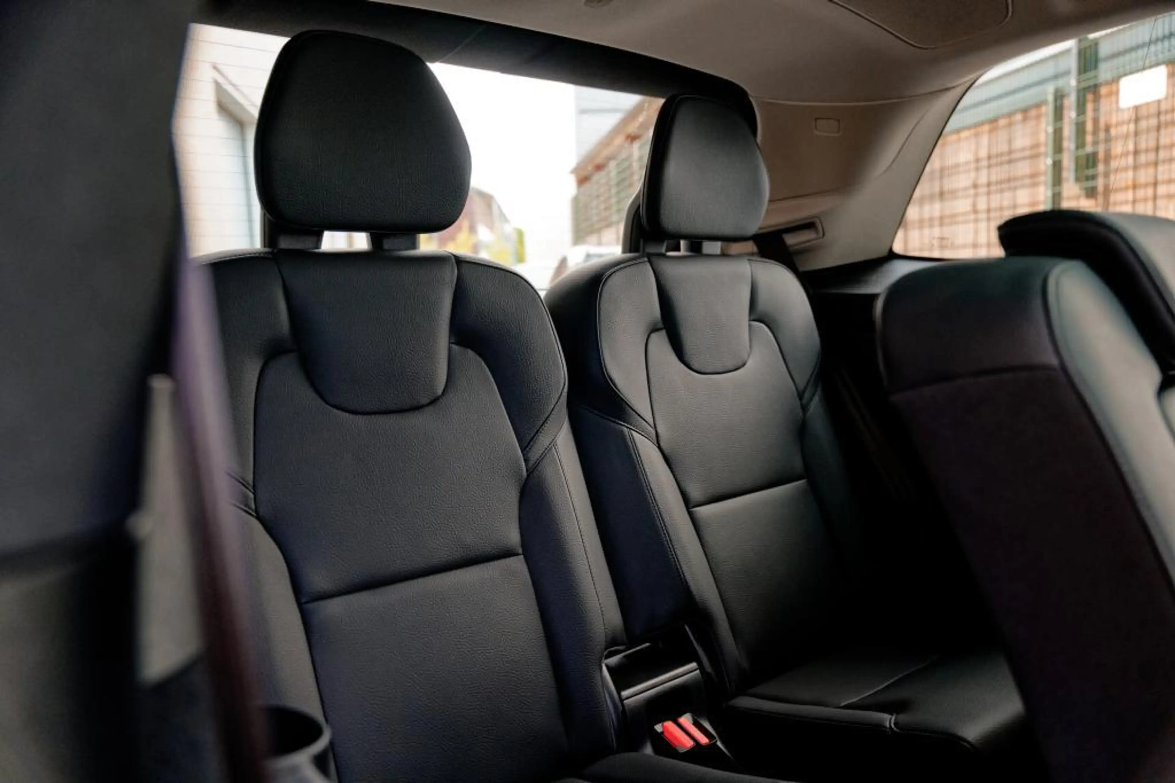 Volvo XC90 2.0 T8 Recharge AWD Plus Dark Panoramadak, LM velg — photo 11