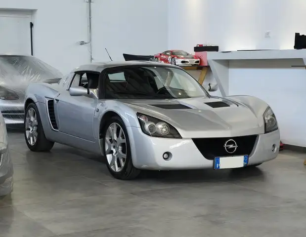 Opel Speedster 2.0 turbo 200cv
