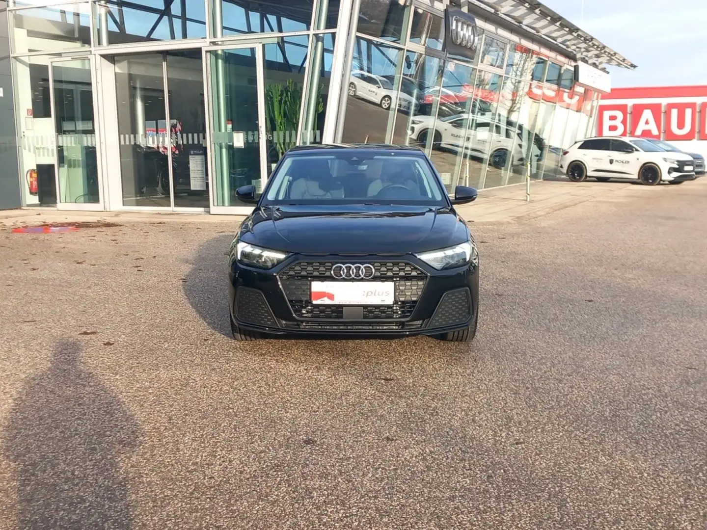 Audi A1 30 TFSI intense Schwarz - 2
