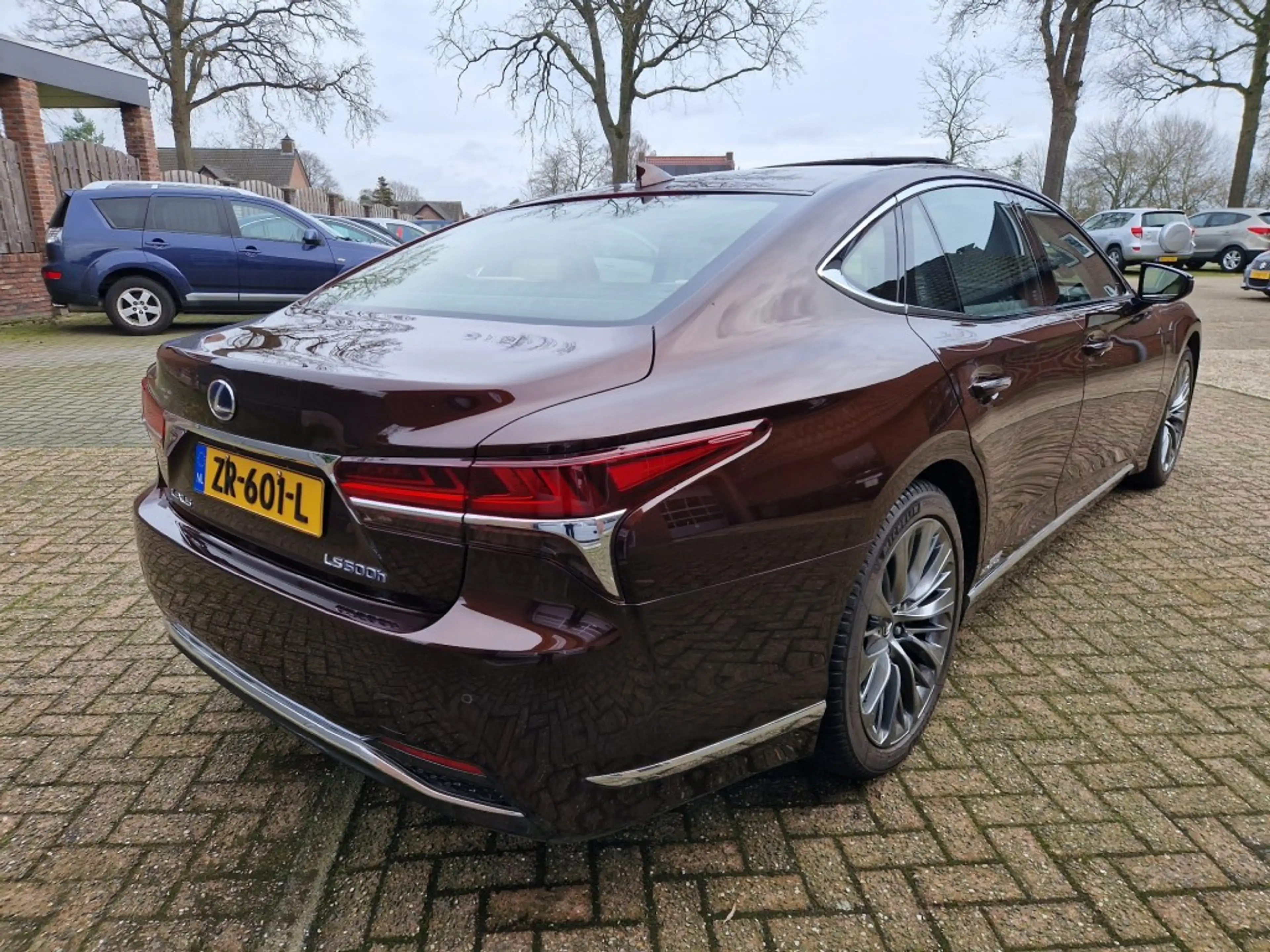 Lexus Others 500h Executive Line Mark Levinson NL-auto Schuifda — photo 4