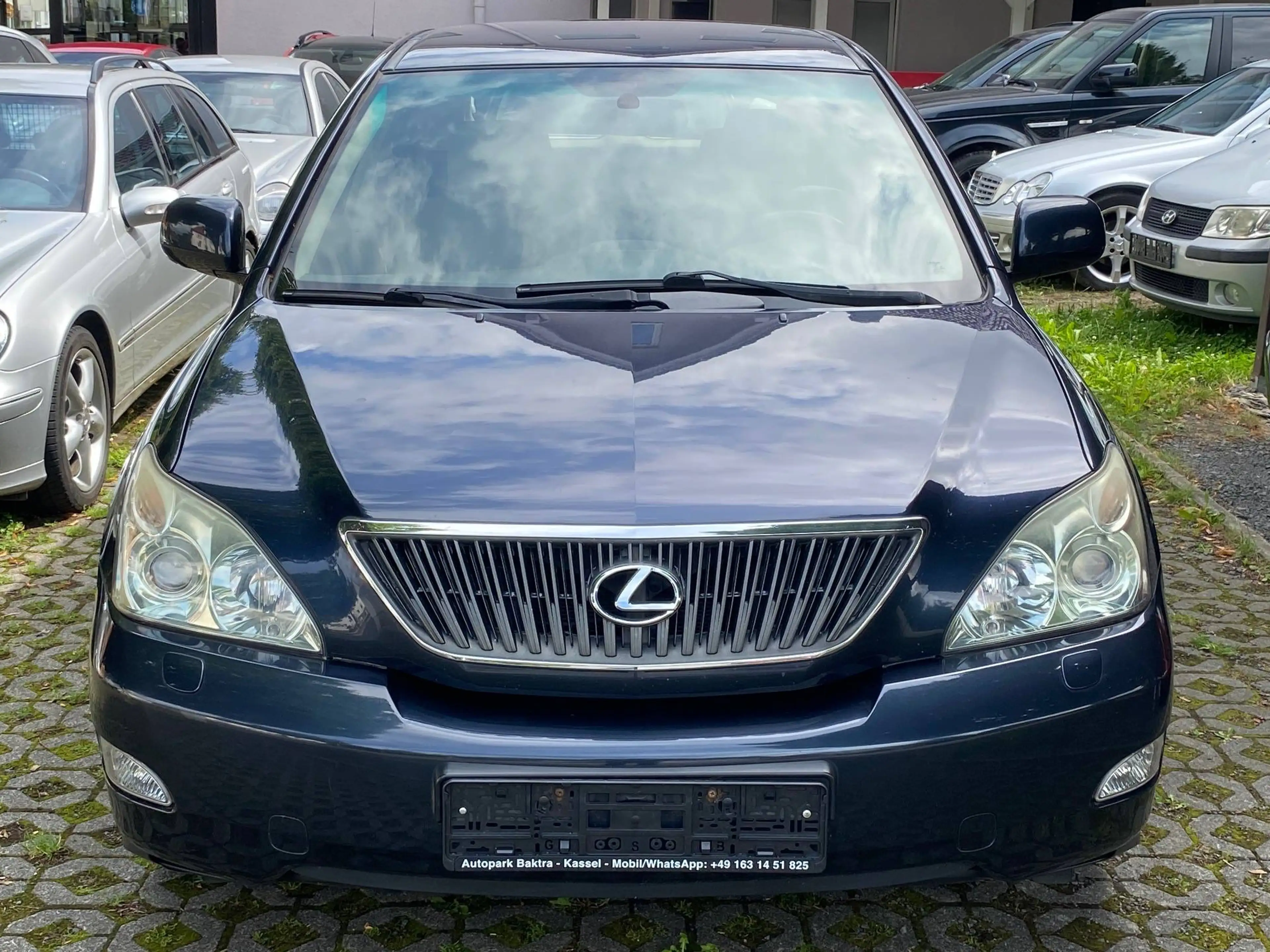 Lexus RX 300 Luxury — photo 3