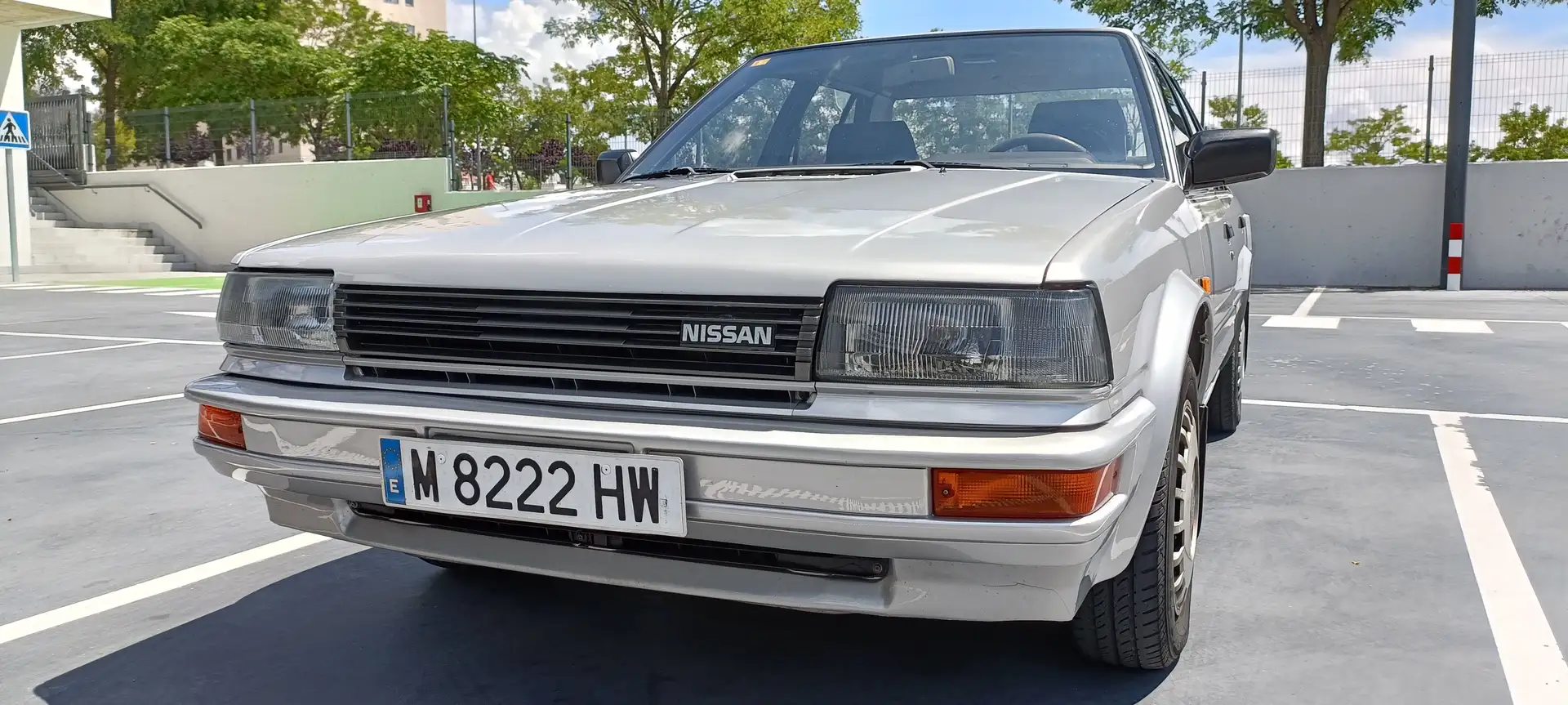 Nissan Bluebird 2.0 SLX srebrna - 1