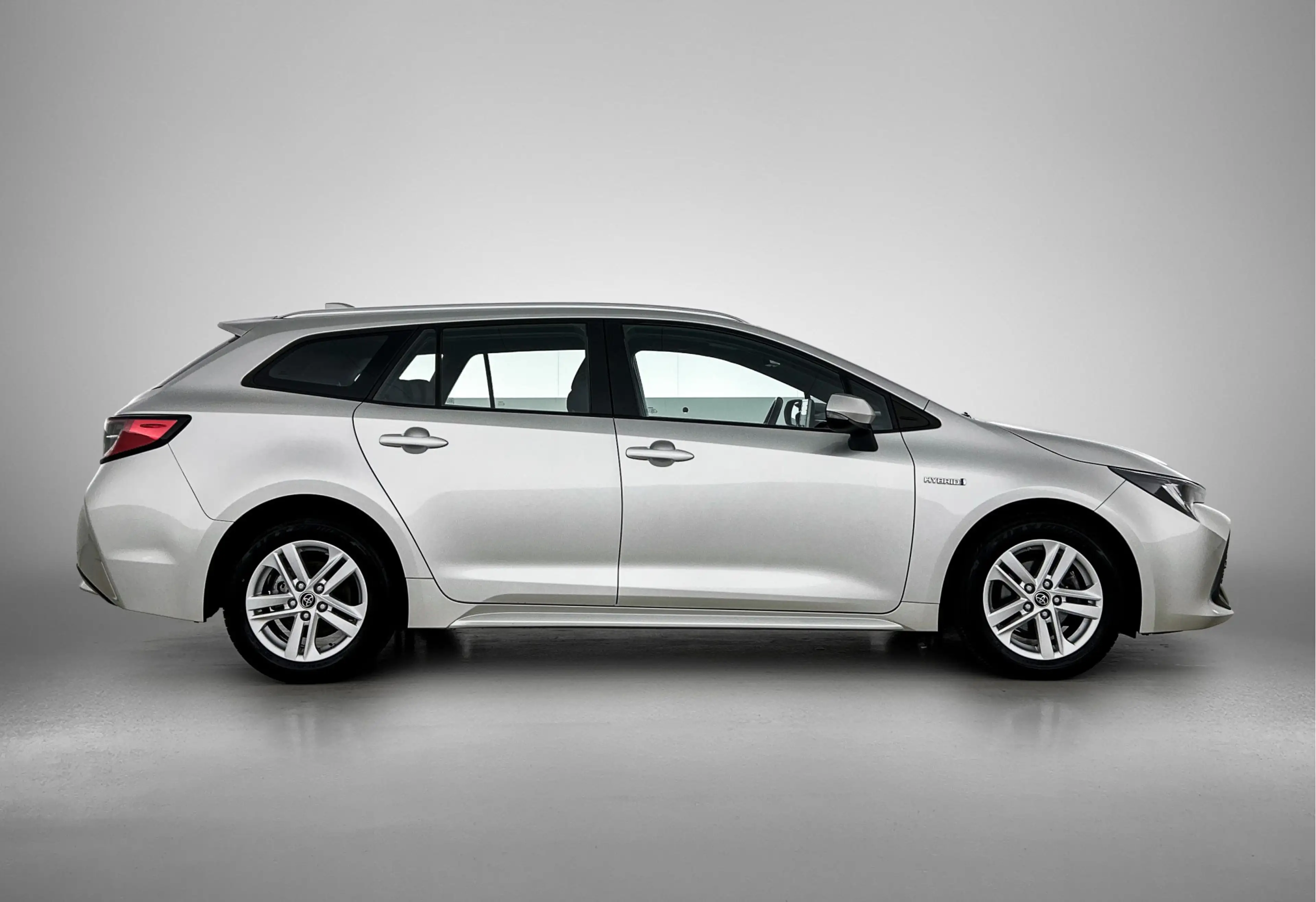 Toyota Corolla Touring Sports 1.8 Hybrid Business Plus — photo 12