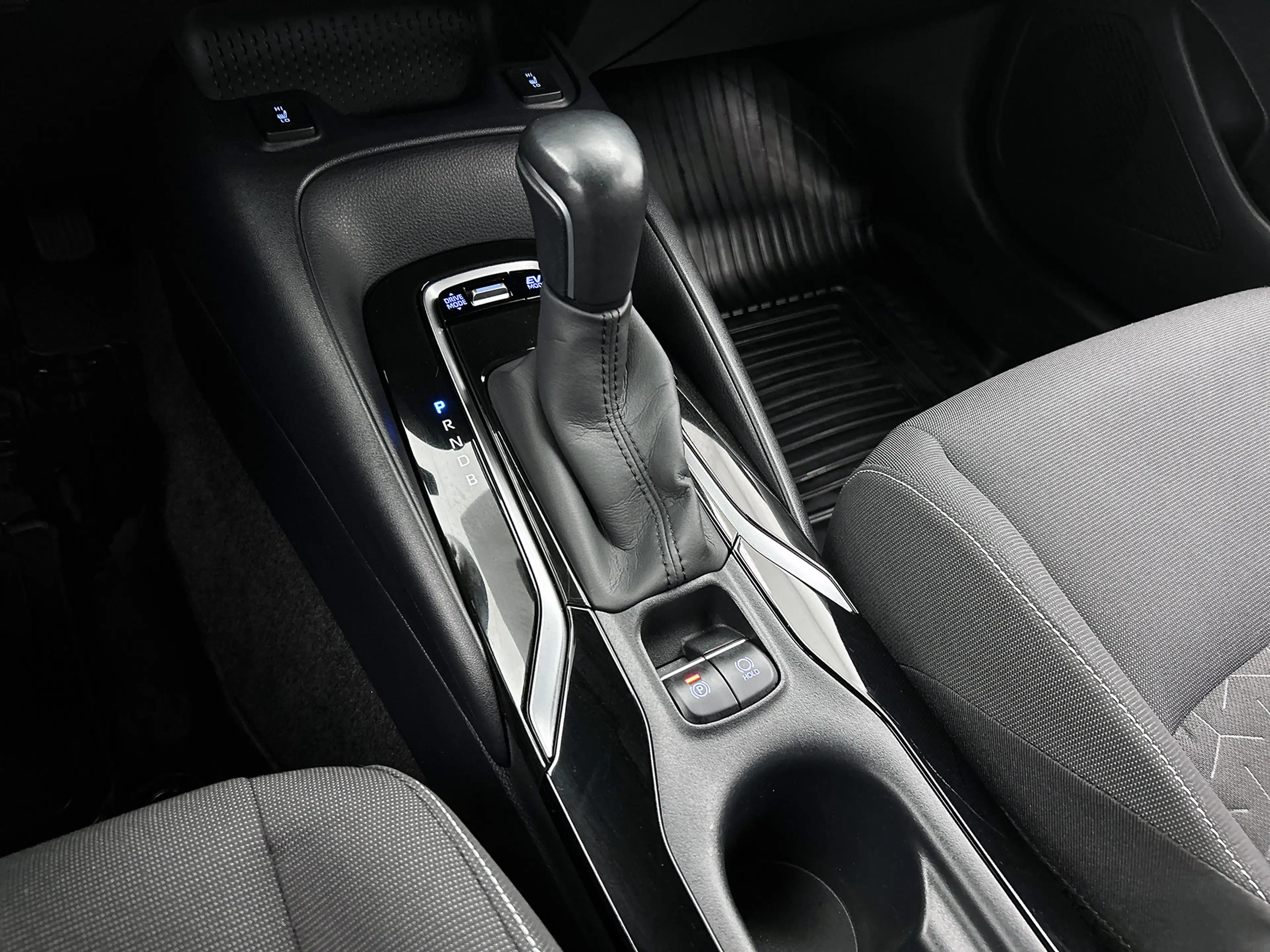 Toyota Corolla Touring Sports 1.8 Hybrid Business Plus — photo 11