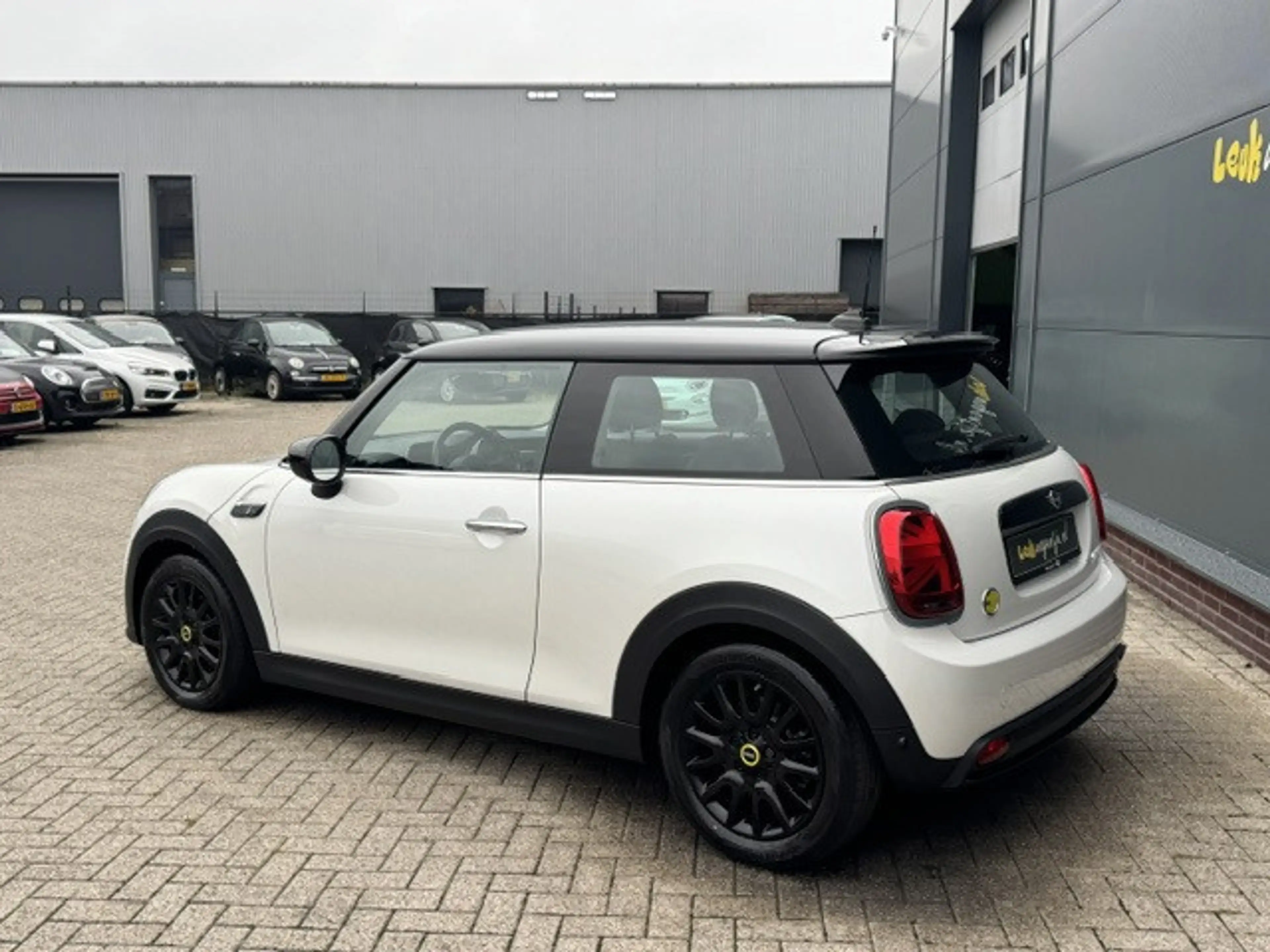 MINI Electric Classic 33 kWh *carplay *stoelverw. *17.1 — photo 8