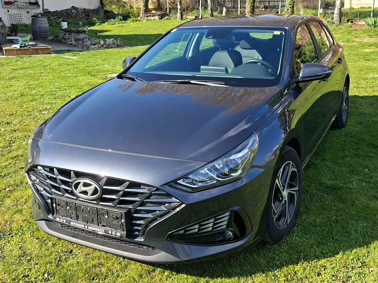 Hyundai i30 i30 1,5 DPI i-Linei-Line Grau - 2