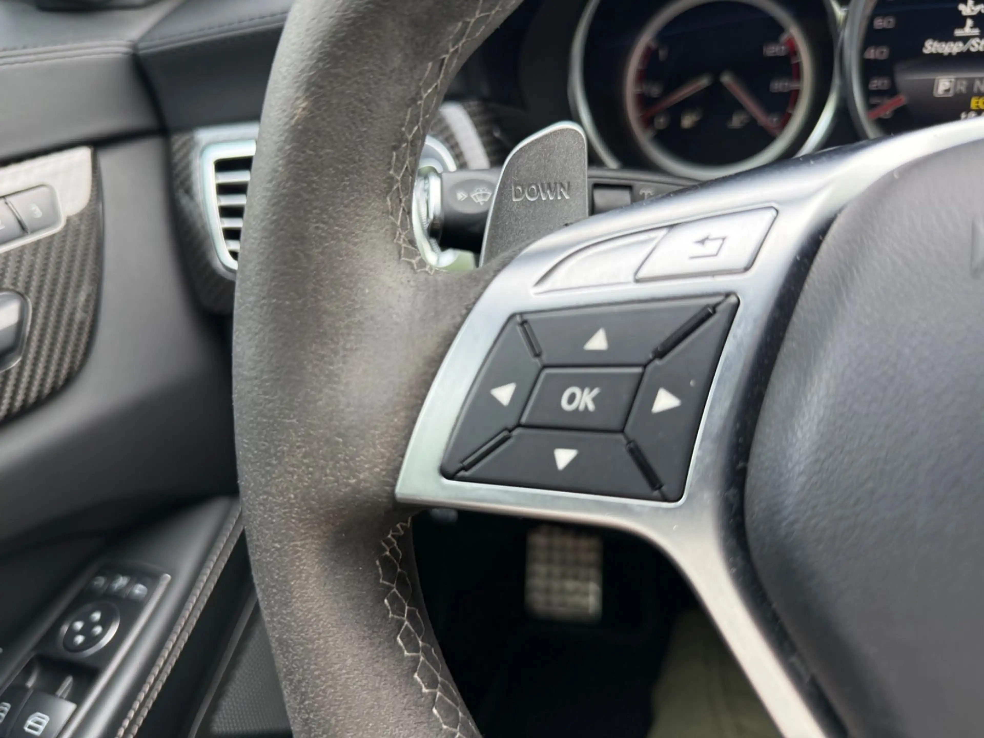 Mercedes-Benz CLS 63 AMG 1-Hand,EGSD — photo 13