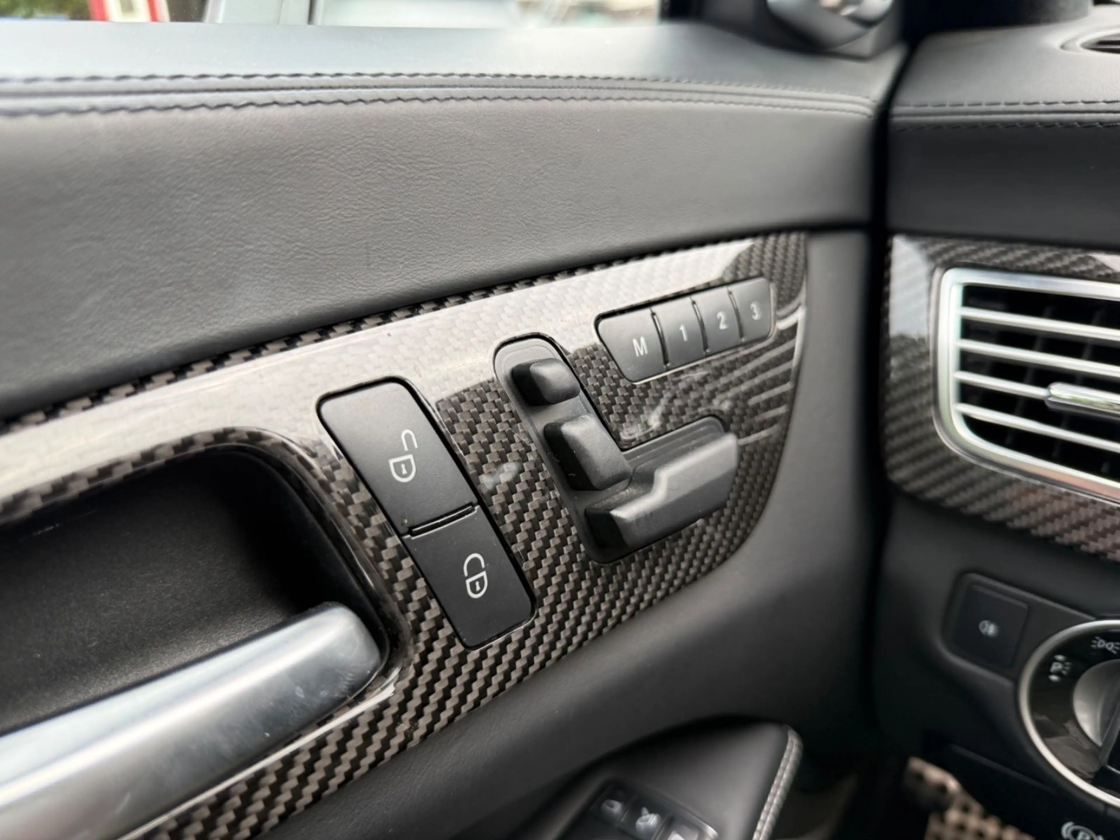 Mercedes-Benz CLS 63 AMG 1-Hand,EGSD — photo 14