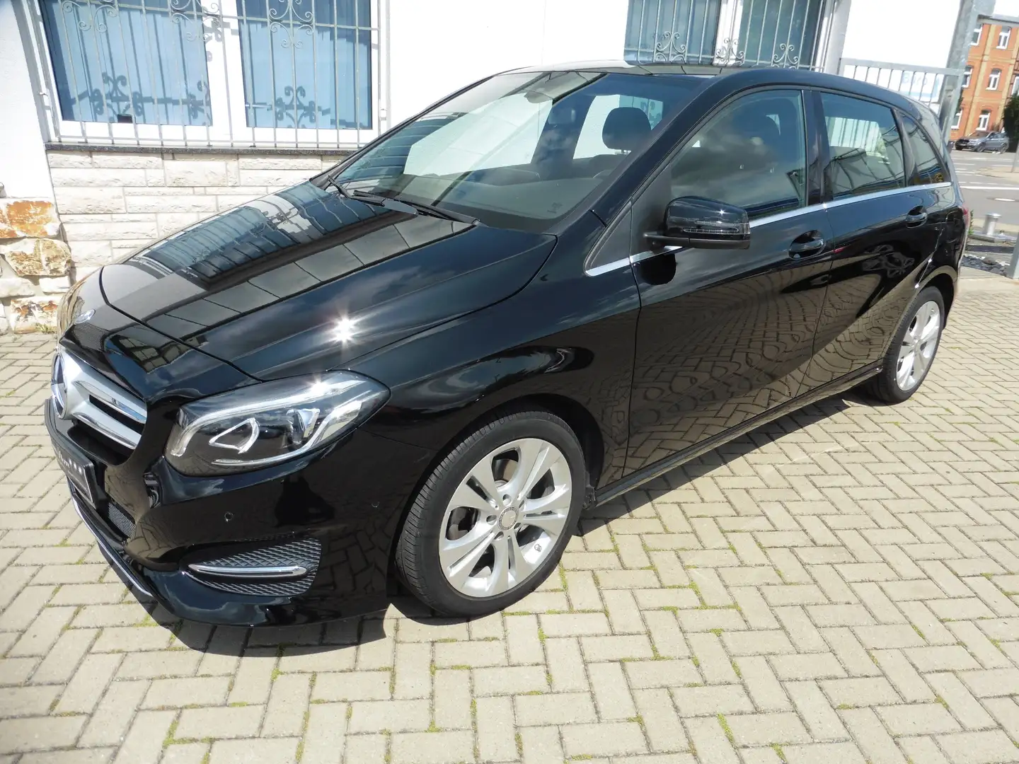 Mercedes-Benz B 180 Score*LED*WR*PDC*SHZ*1.Hand... Nero - 1