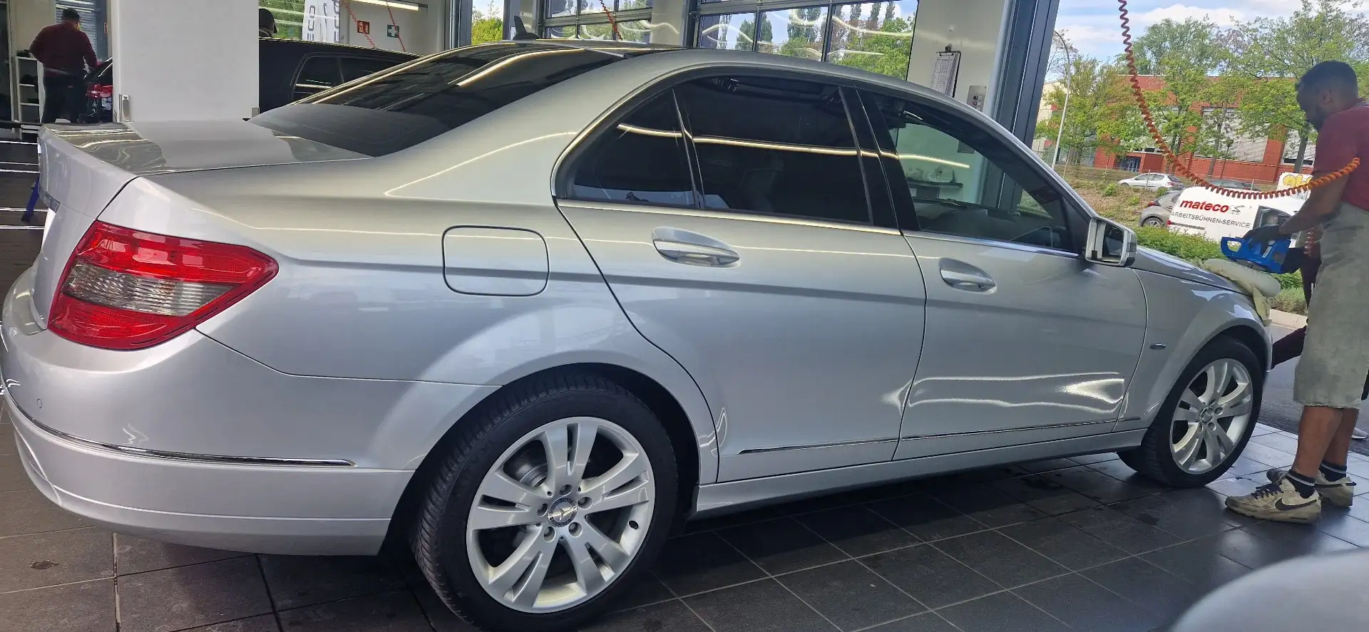 Mercedes-Benz C 180 CGI Automatik BlueEFFICIENCY Avantgarde - 1
