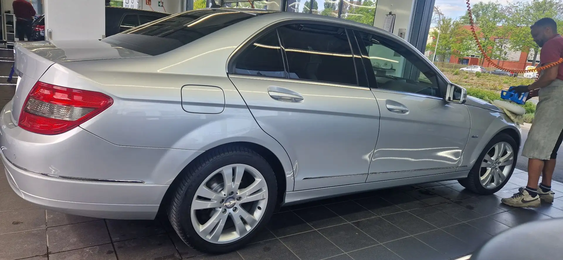 Mercedes-Benz C 180 CGI Automatik BlueEFFICIENCY Avantgarde - 2