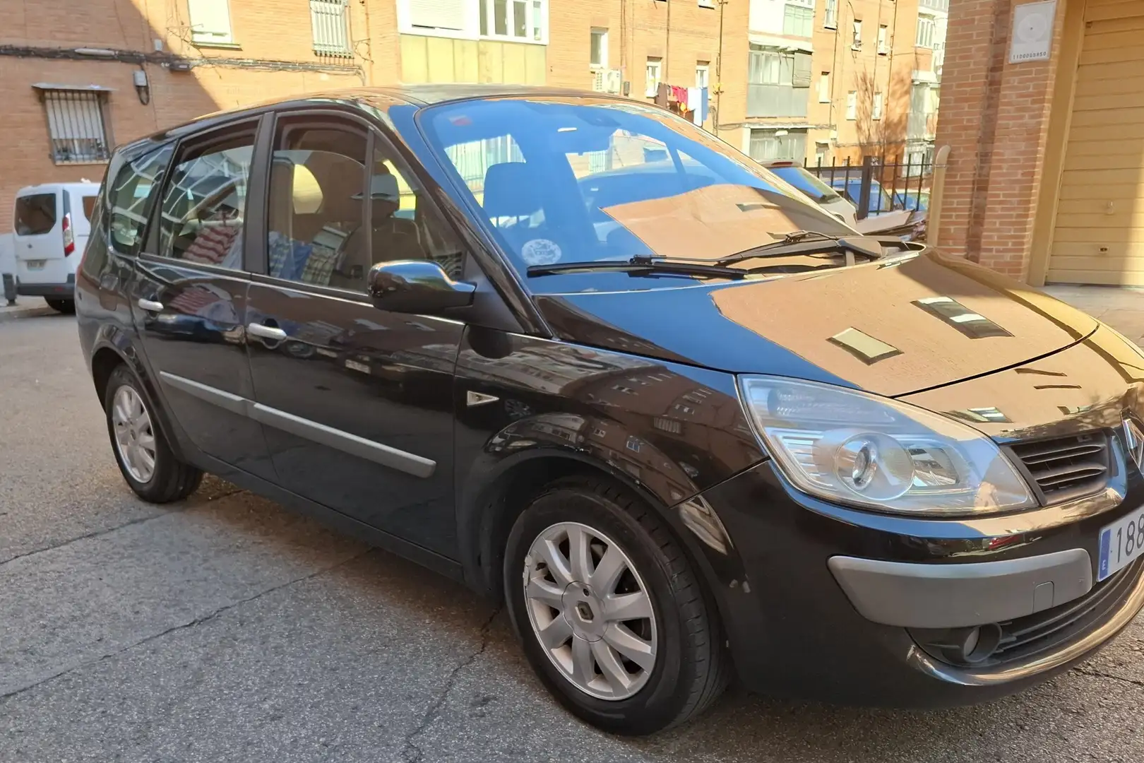 Renault Grand Scenic Grand Scénic 1.5dCi Confort Dynamique 105. 5 plaza Negro - 2
