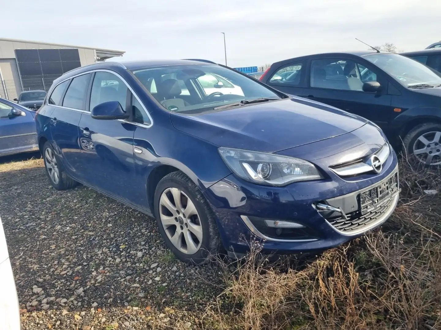 Opel Astra J Sports Tourer Exklusiv Albastru - 1