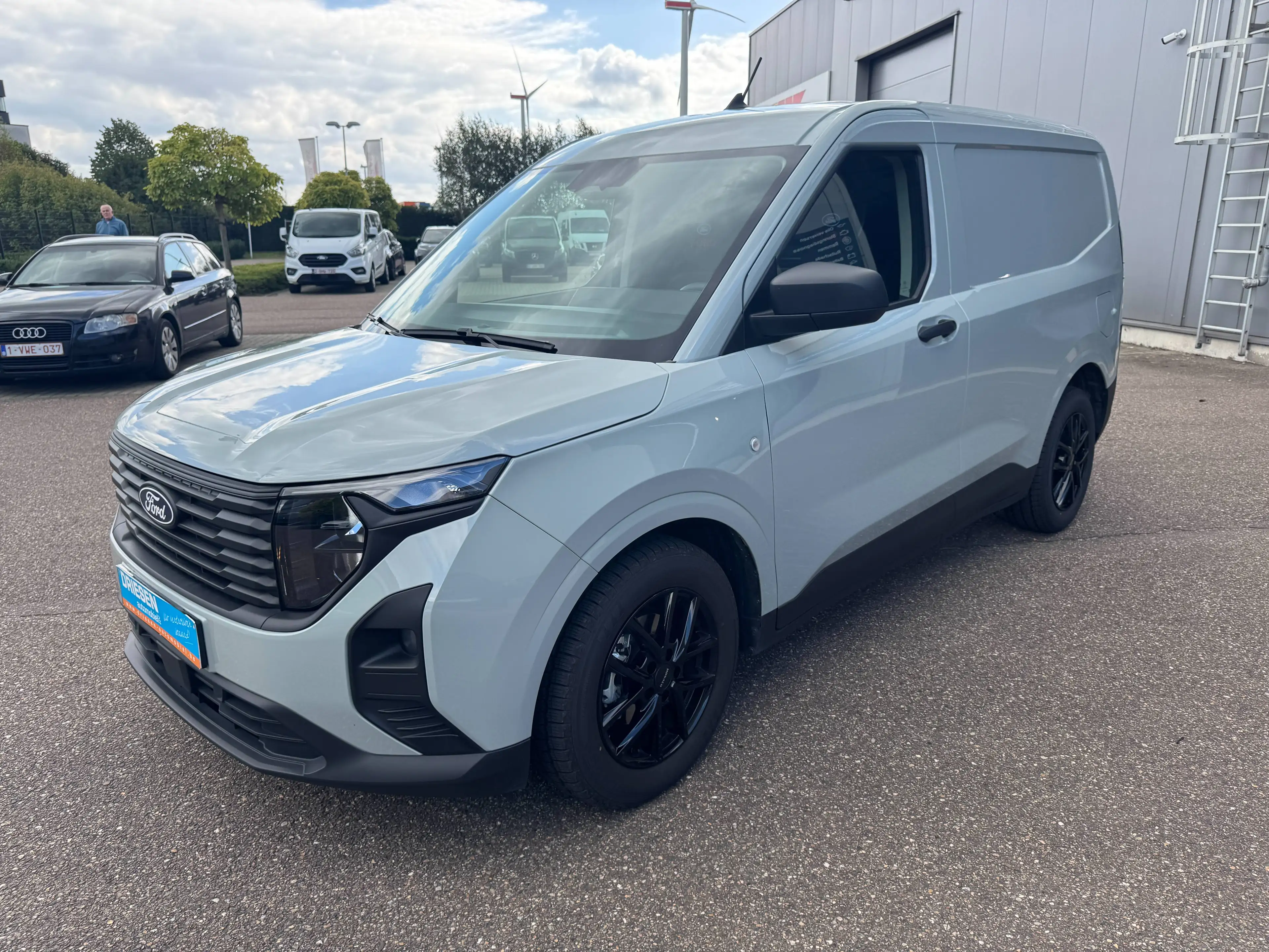 Ford Transit Courier Transit Courier 1.0 EcoBoost Trend/Navigatie/5j gar — photo 2