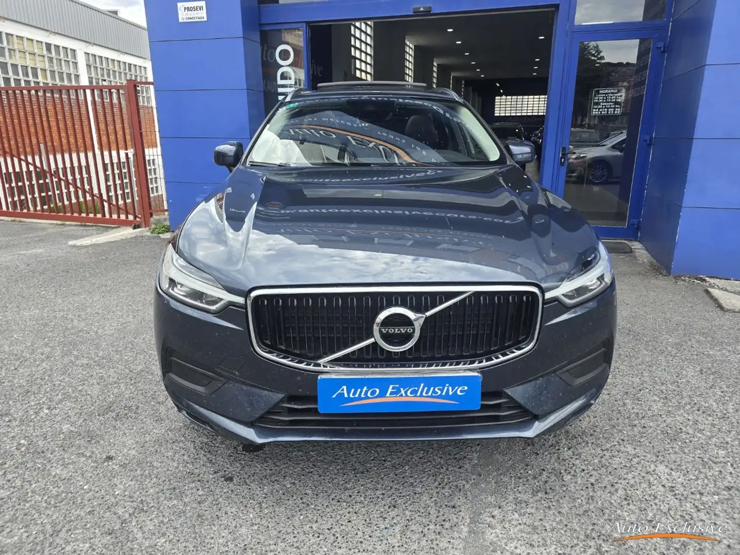 Volvo XC60 D4 Momentum AWD Aut. Azul - 2