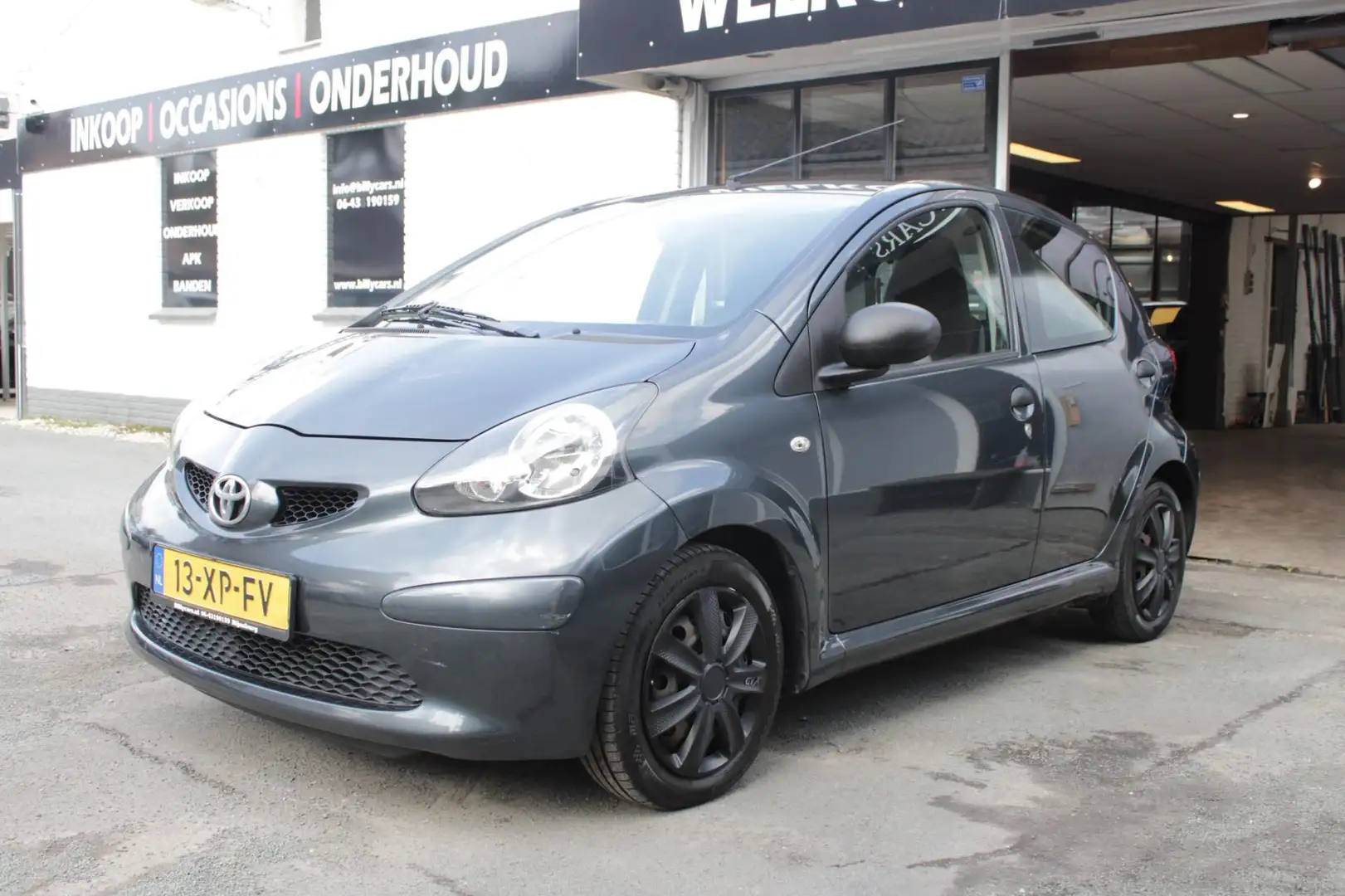 Toyota Aygo 1.0-12V / Airco / Met APK / Rijd Goed Grijs - 2