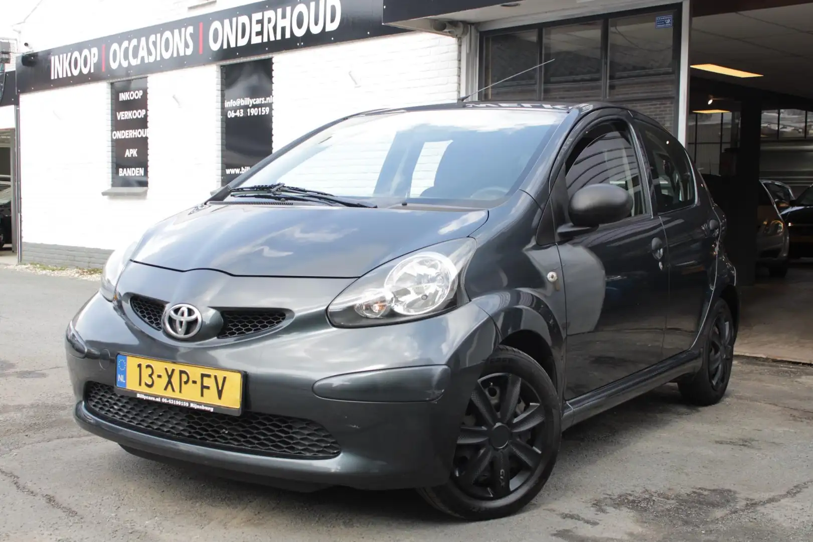 Toyota Aygo 1.0-12V / Airco / Met APK / Rijd Goed Grijs - 1