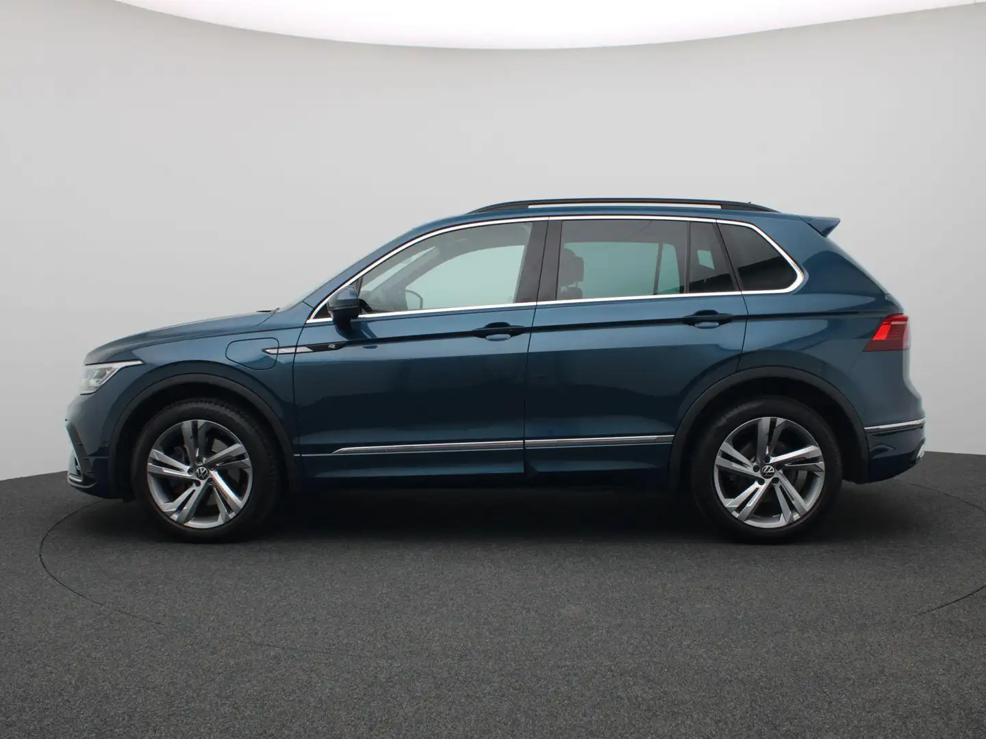 Volkswagen Tiguan 1.4 TSI eHybrid R-Line Business+ 245PK DSG 360gr. Bleu - 2